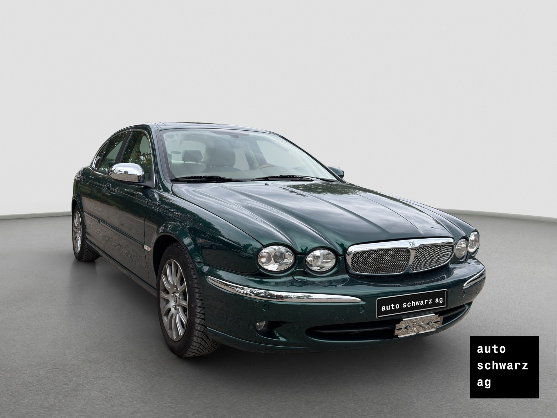JAGUAR X-Type 3.0 V6 Traction4 Sovereign Anniv. Pack Aut.-showroom-element-2