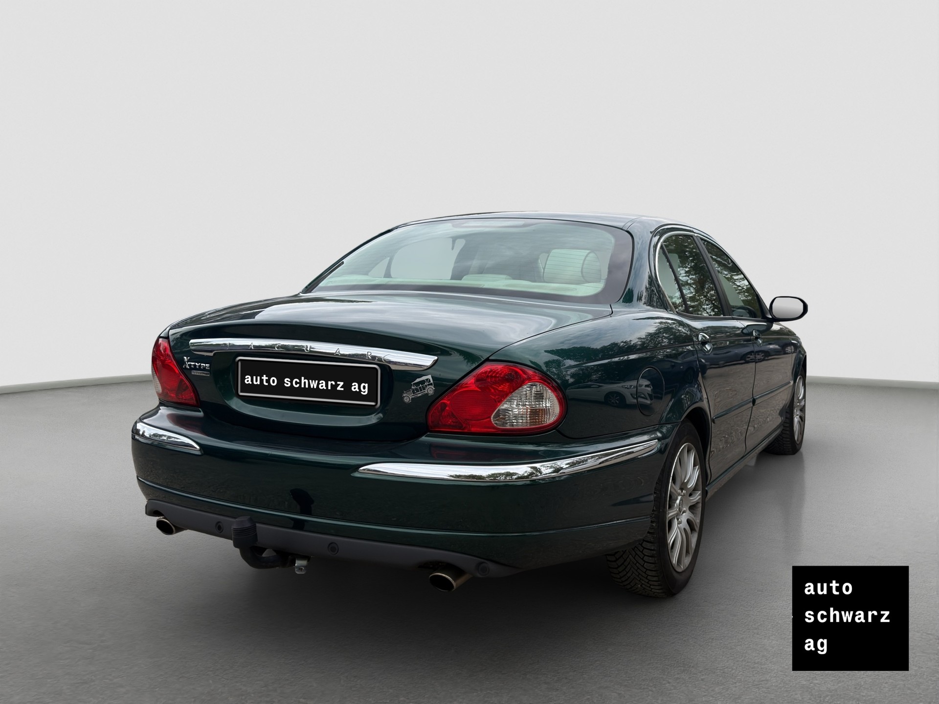 JAGUAR X-Type 3.0 V6 Traction4 Sovereign Anniv. Pack Aut.-image-4