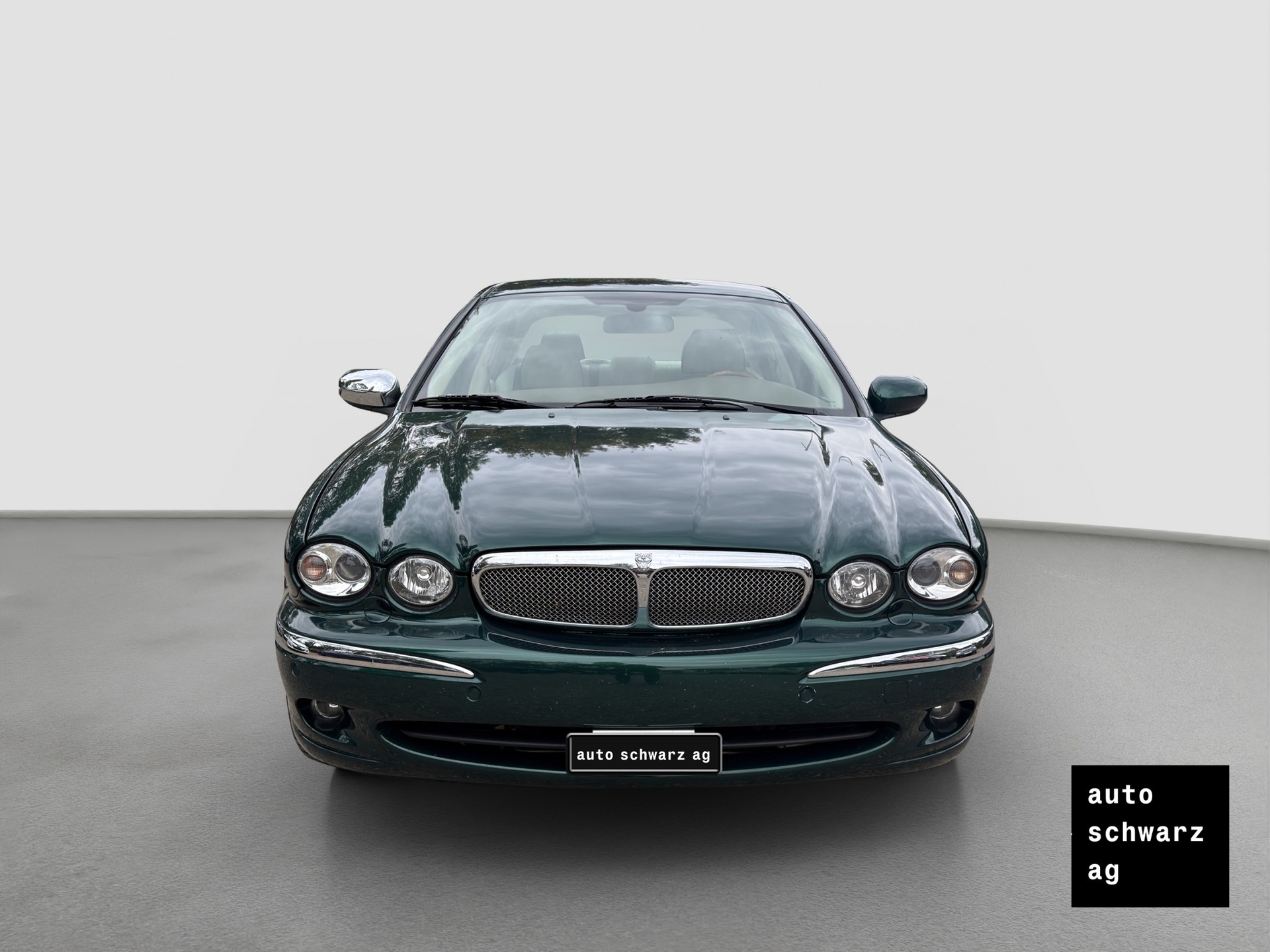 JAGUAR X-Type 3.0 V6 Traction4 Sovereign Anniv. Pack Aut.-showroom-element-1