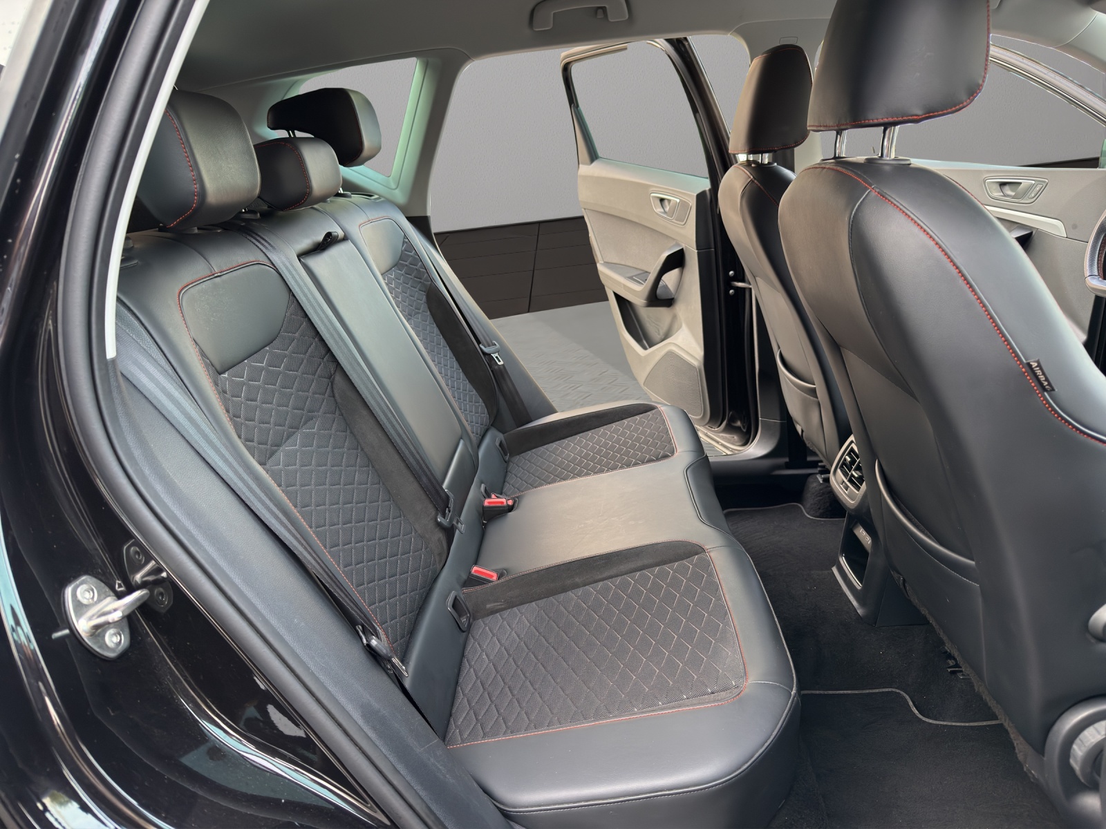 SEAT Ateca 1.5 TSI EVO DSG FR-image-16