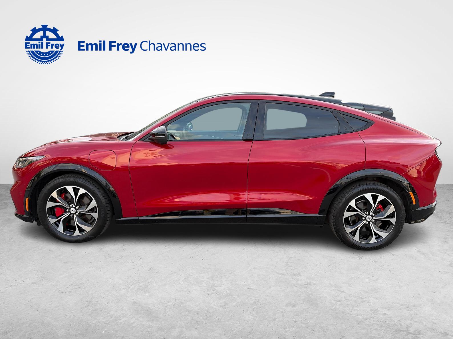 FORD Mustang Mach-E Extended AWD-image-5