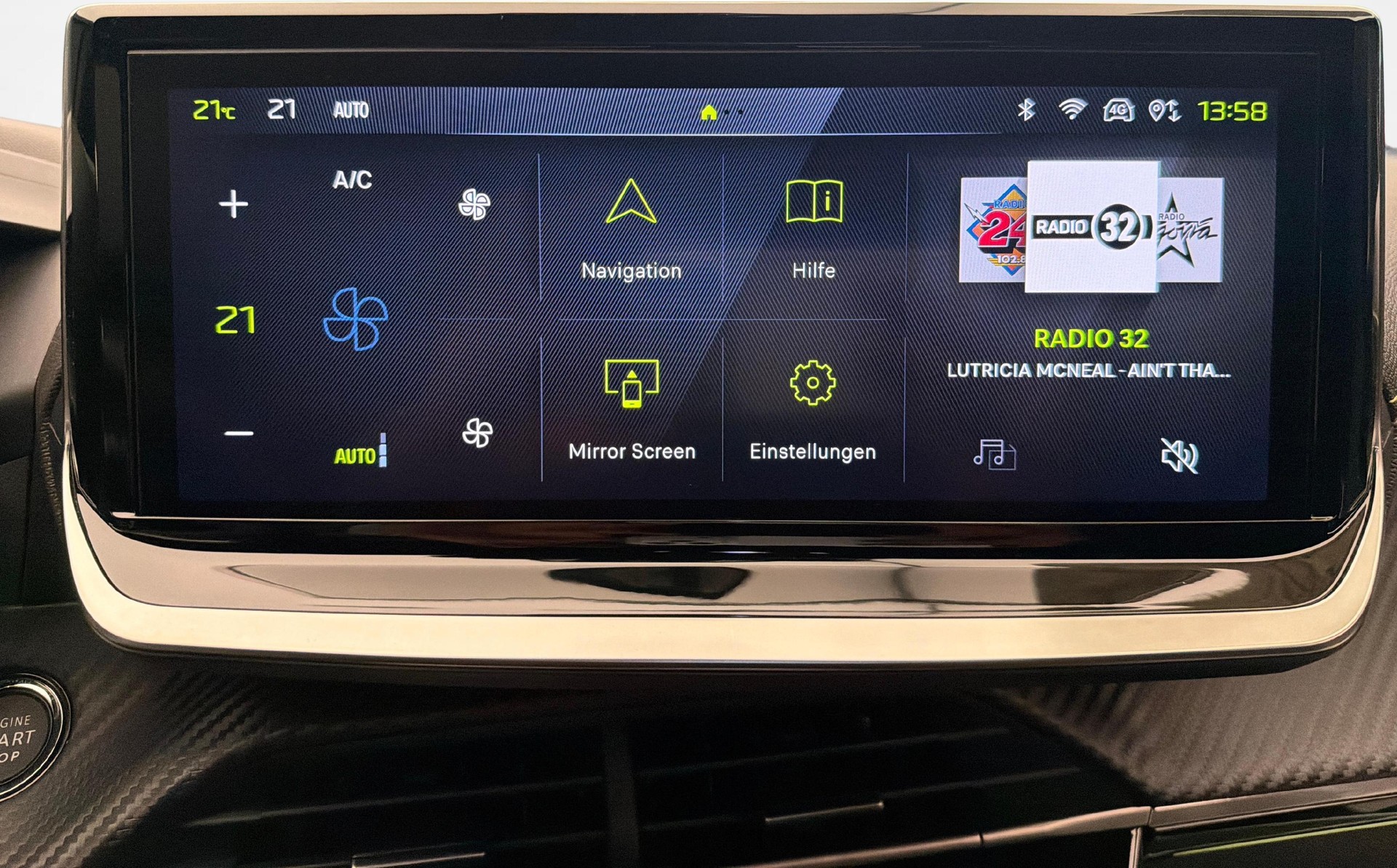 PEUGEOT 208 1.2 Hybrid 145 GT-image-13
