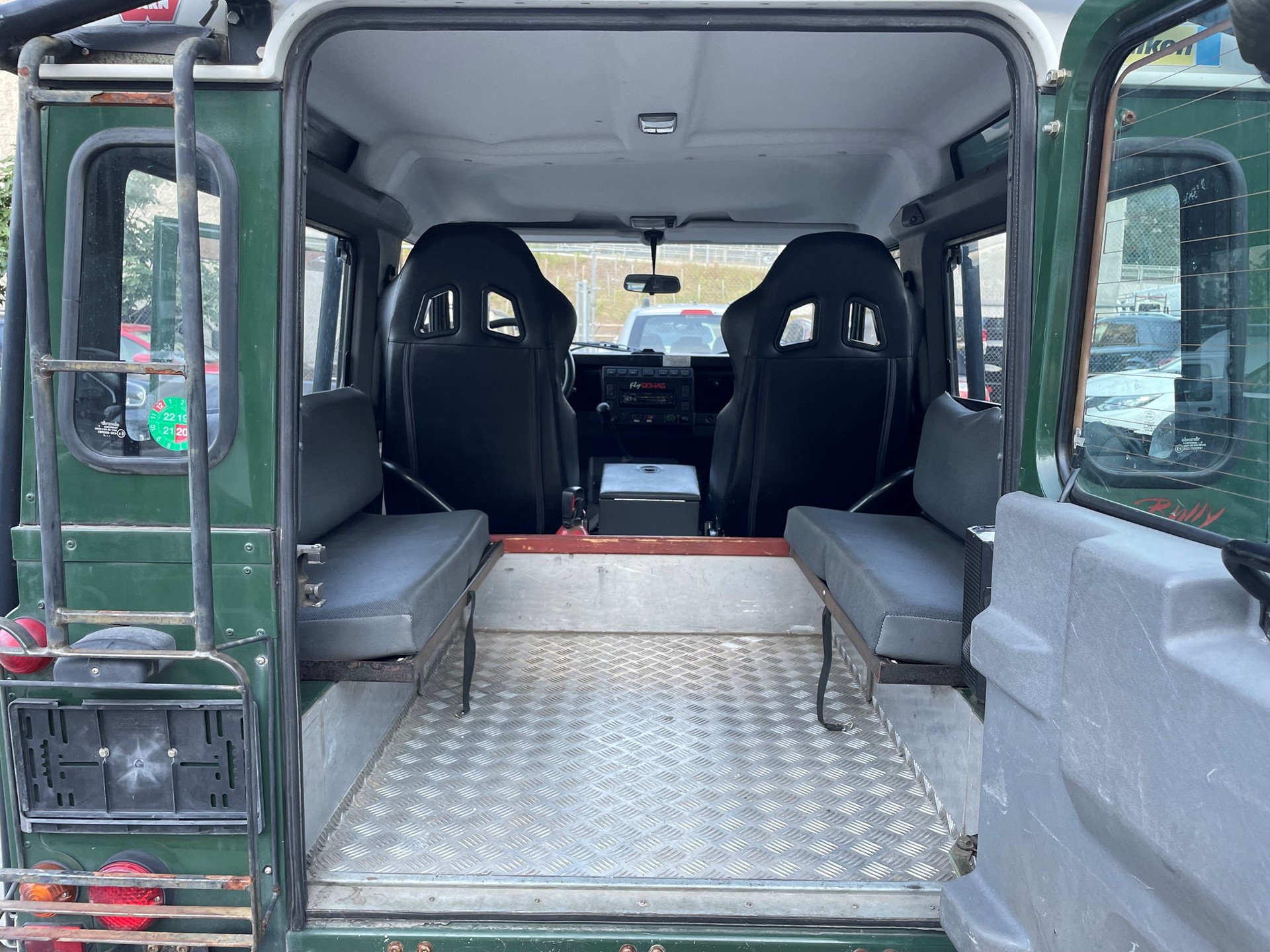 LAND ROVER Defender 90 SoftTop 2.5 Td5-image-9
