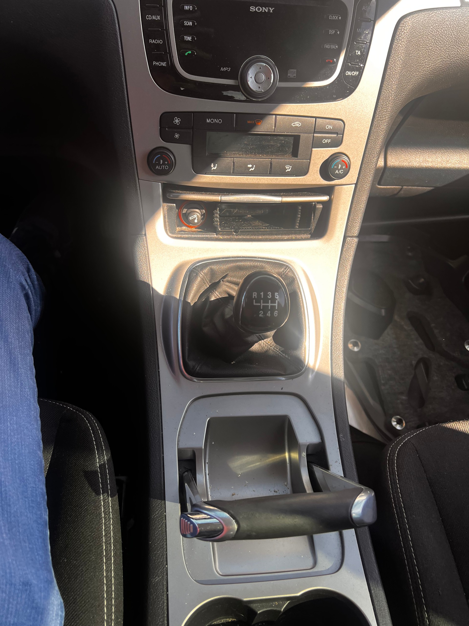 FORD Galaxy 1.6 SCTi Carving-image-13