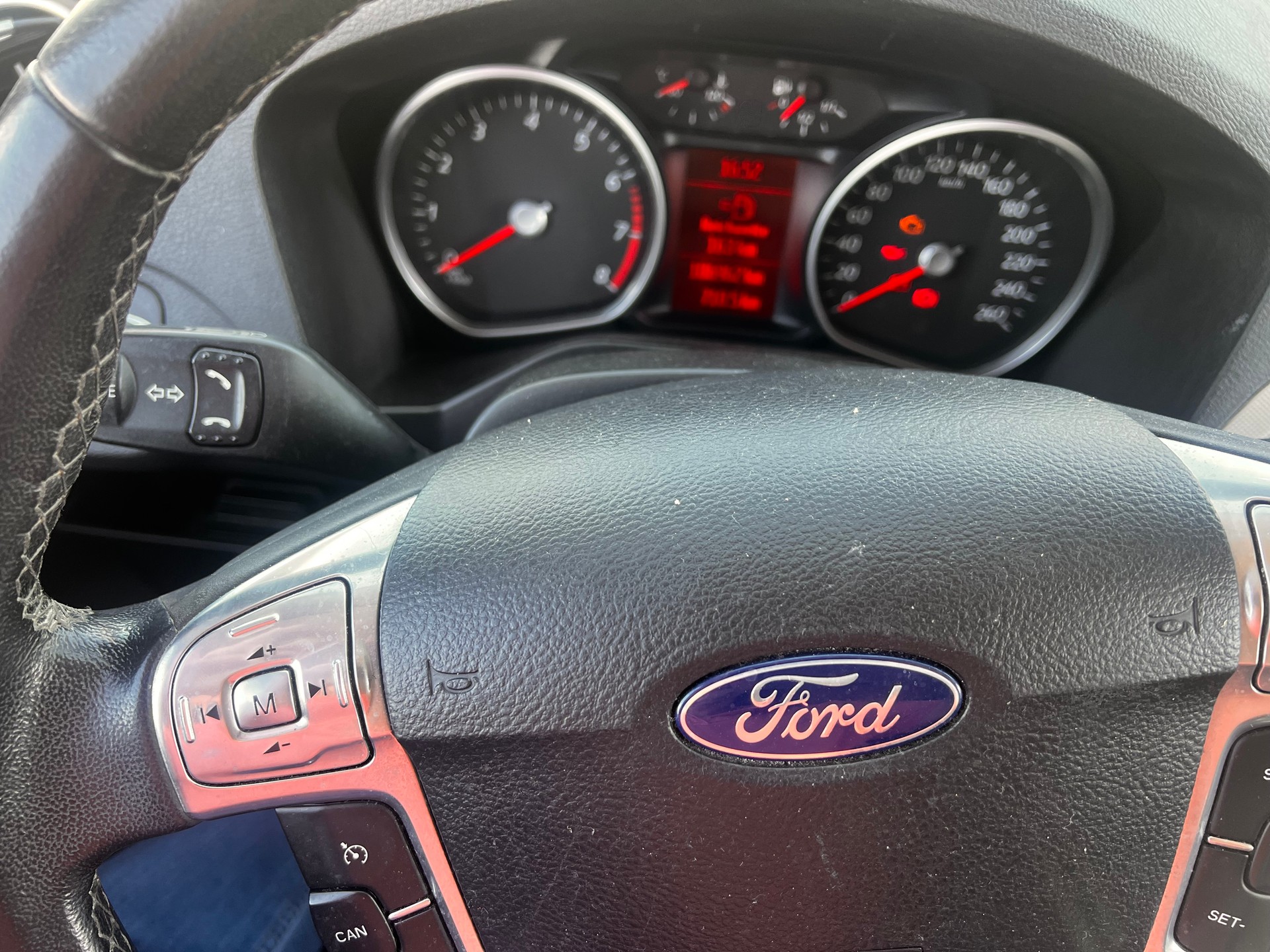 FORD Galaxy 1.6 SCTi Carving-image-14