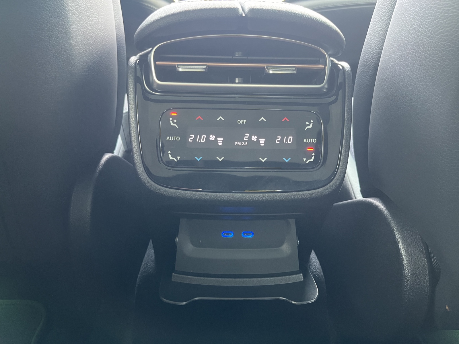 MERCEDES-BENZ EQE 350 4 Matic Exe. Ed.-image-17