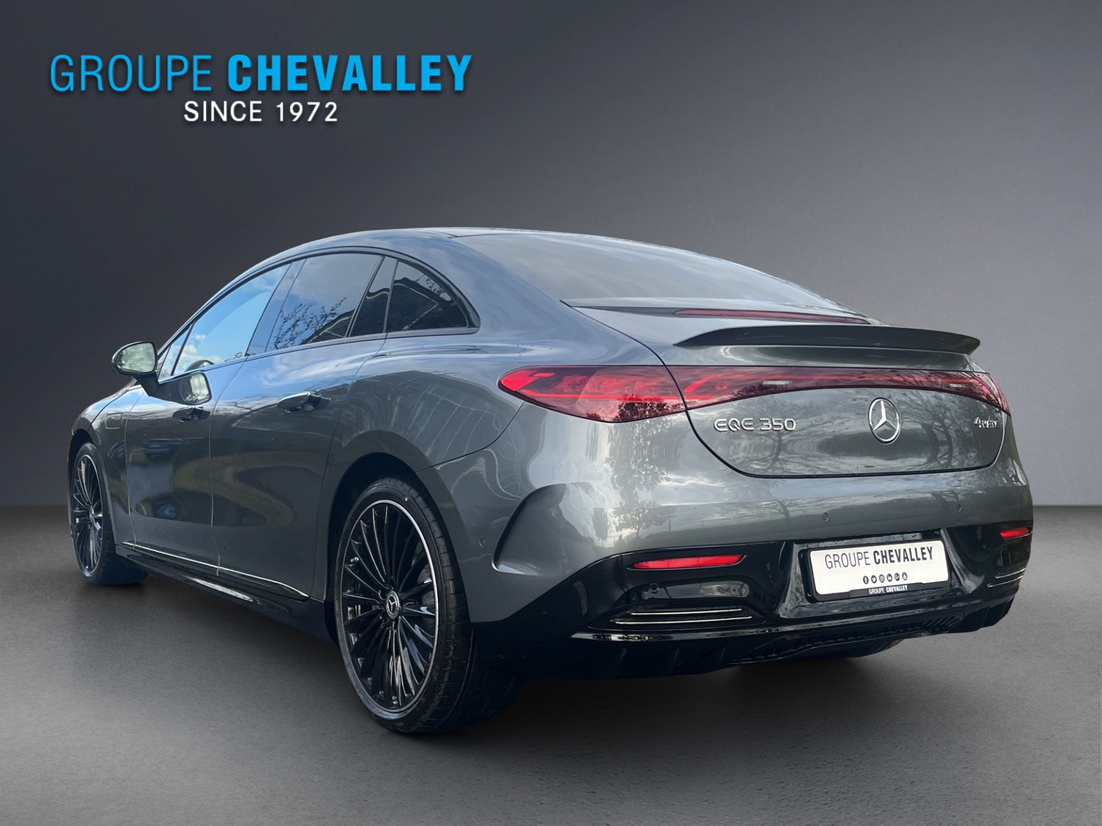 MERCEDES-BENZ EQE 350 4 Matic Exe. Ed.-showroom-element-3
