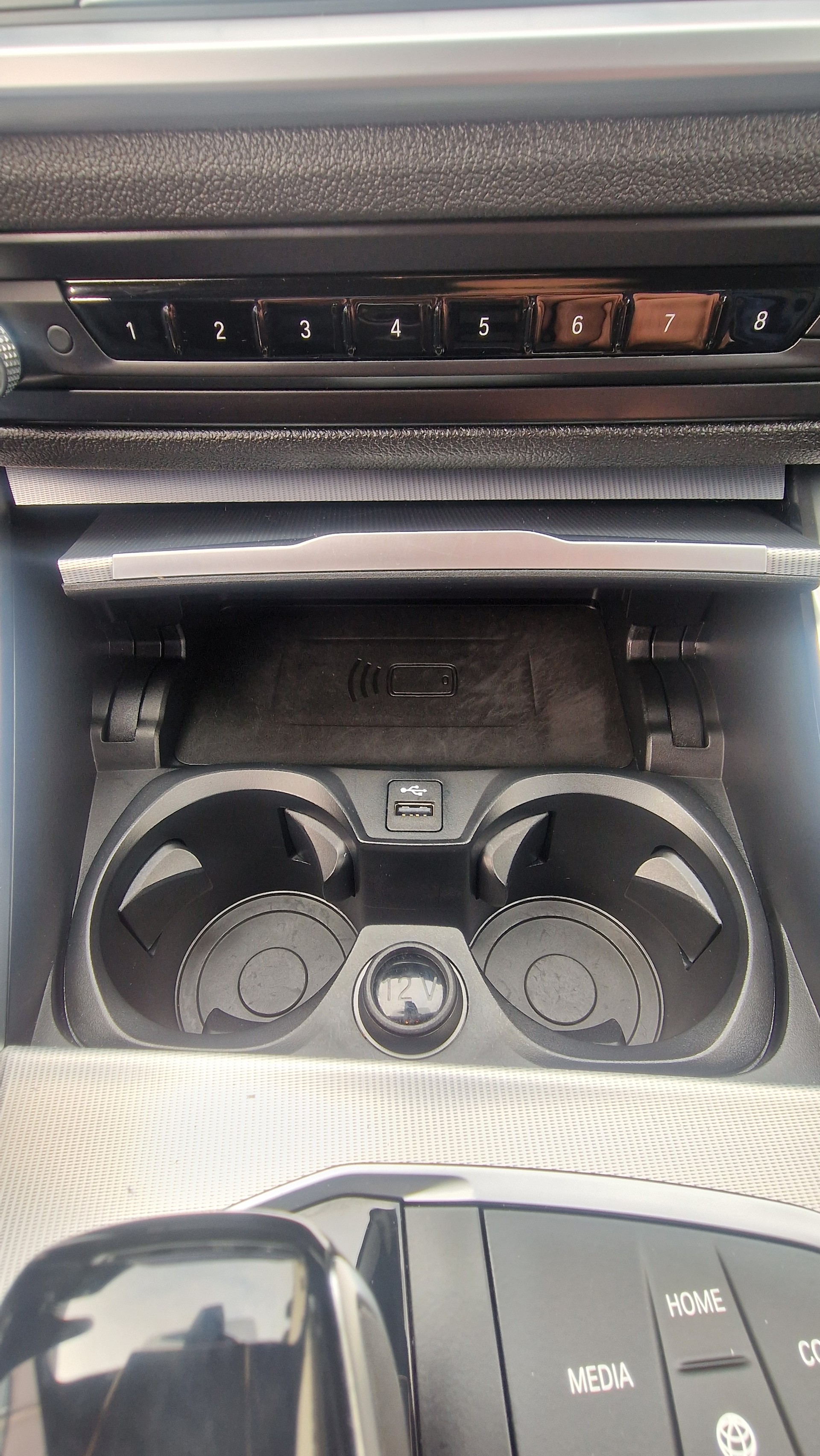 BMW M340i xDrive-image-25