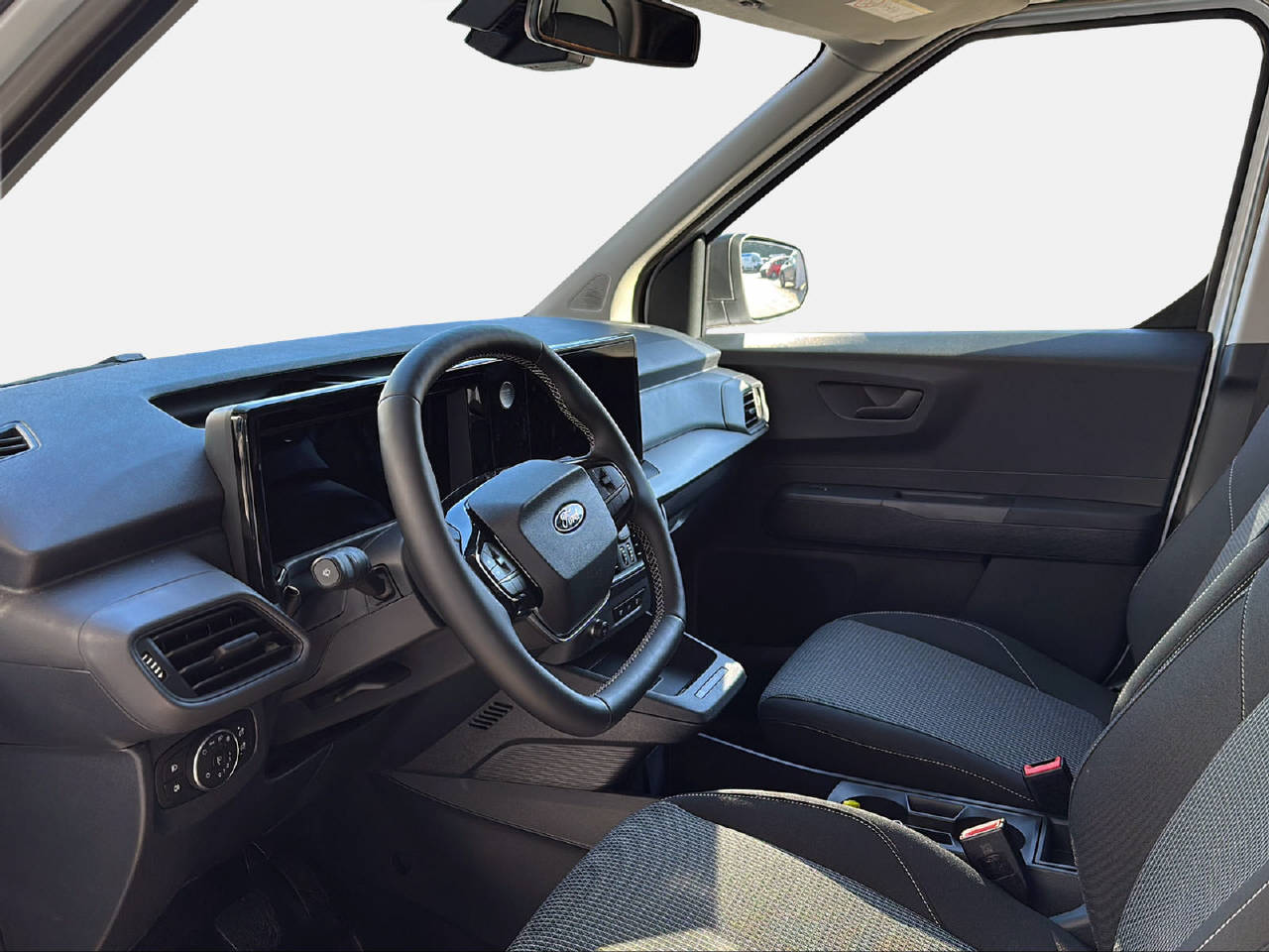 FORD E-Transit Courier Van Trend-image-14
