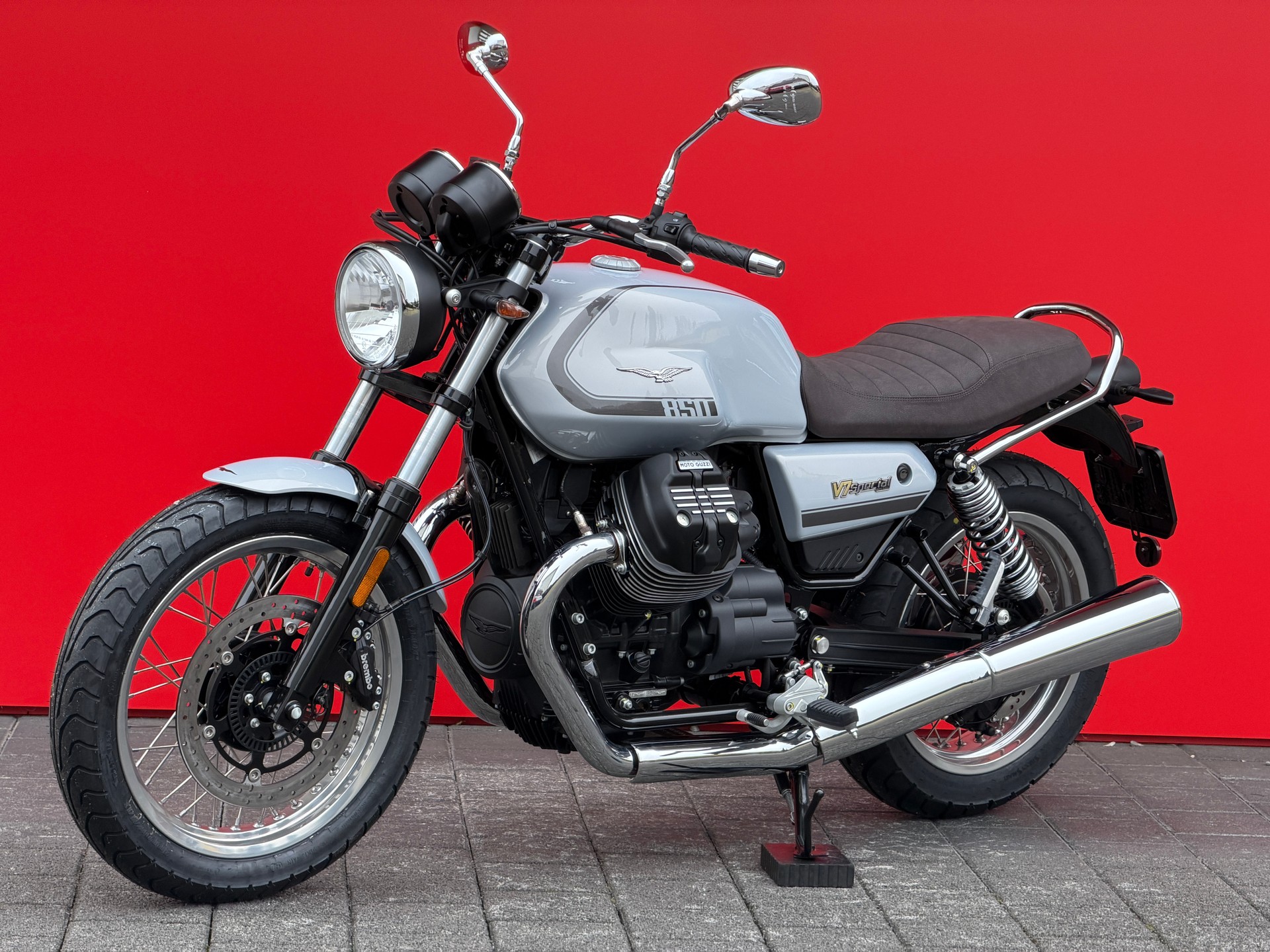 MOTO GUZZI V7 IV 850 Special (35kW)-image-15