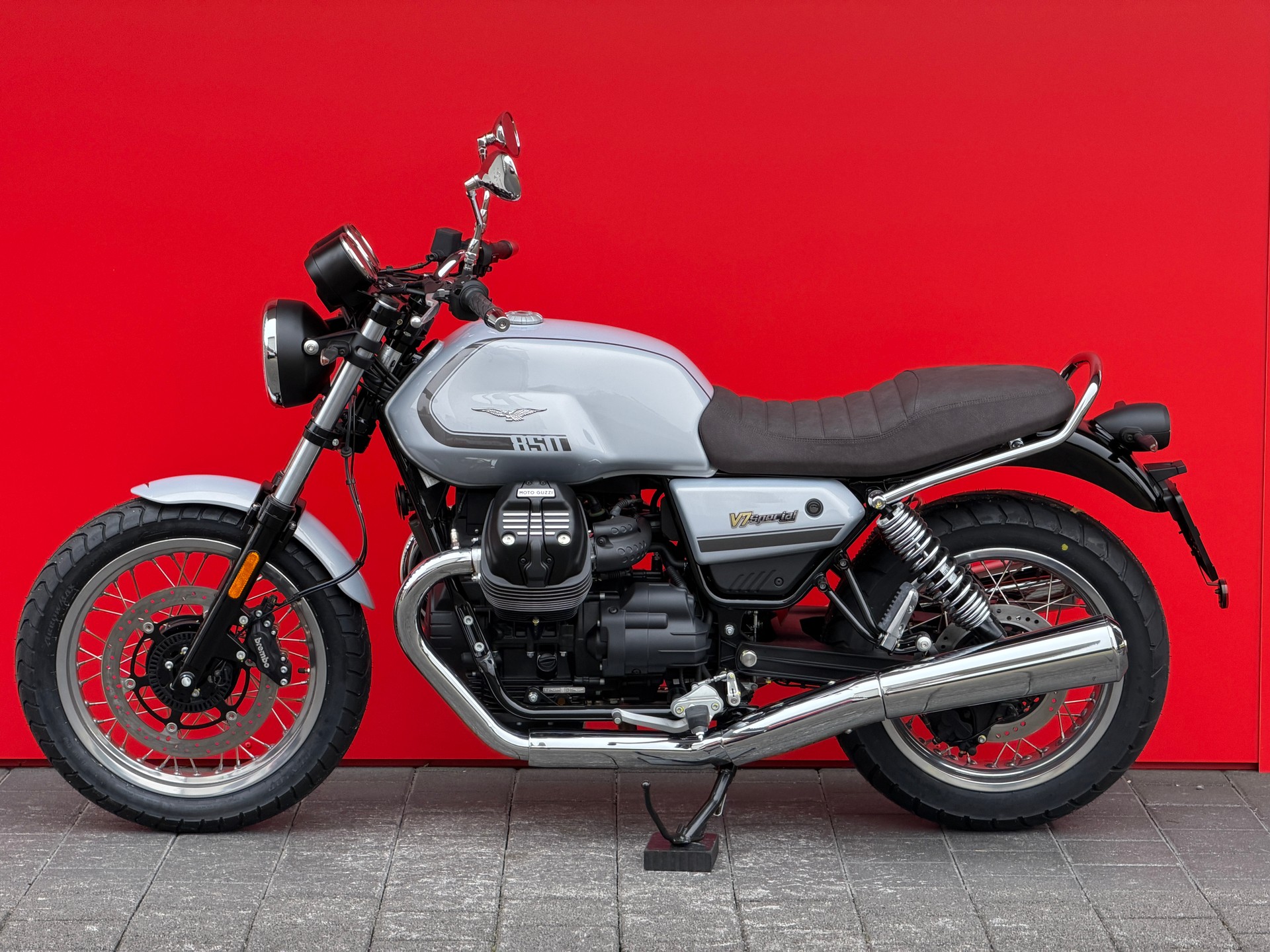 MOTO GUZZI V7 IV 850 Special (35kW)-image-13