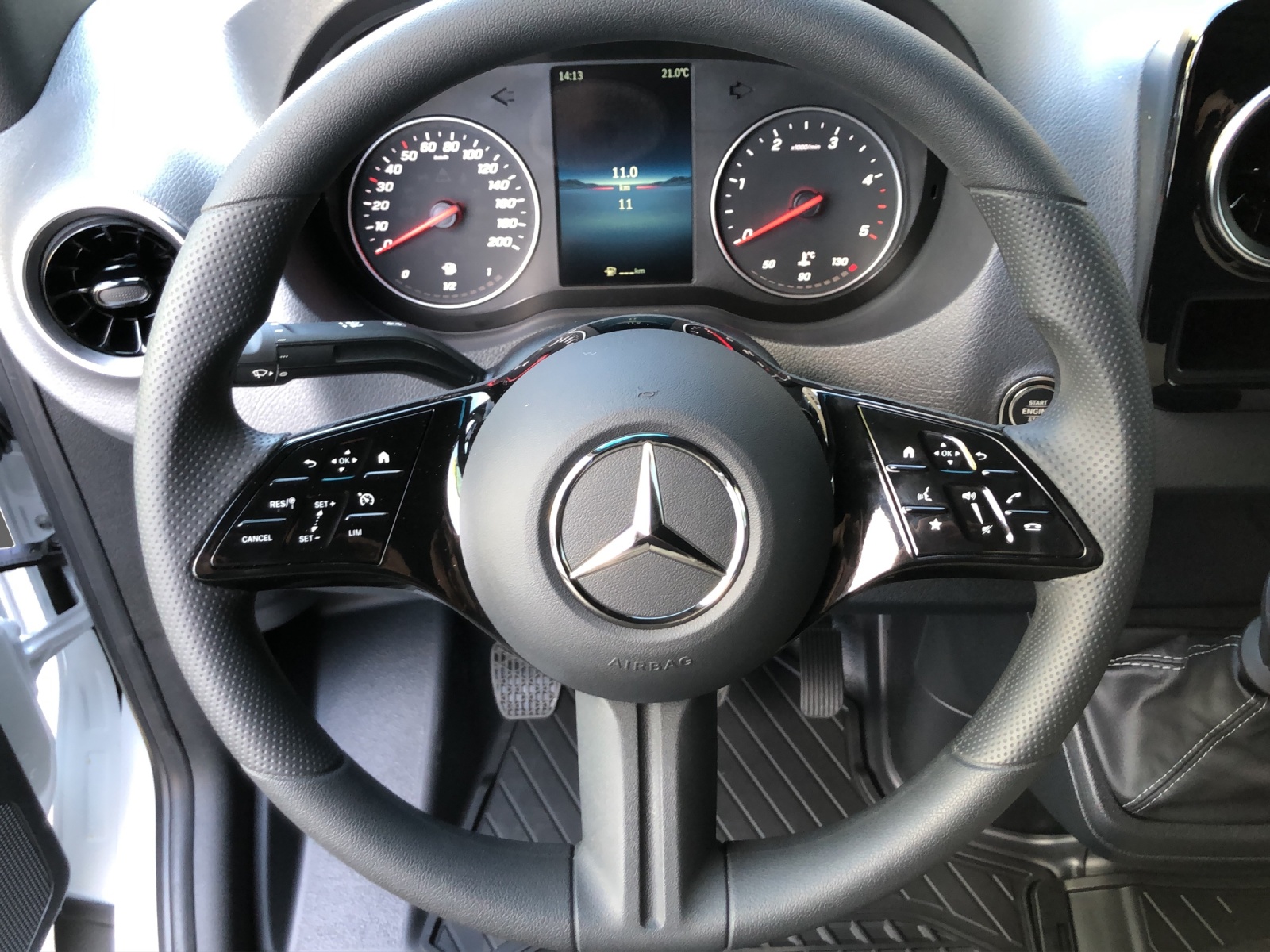 MERCEDES-BENZ Sprinter 315 CDI Standard-image-15