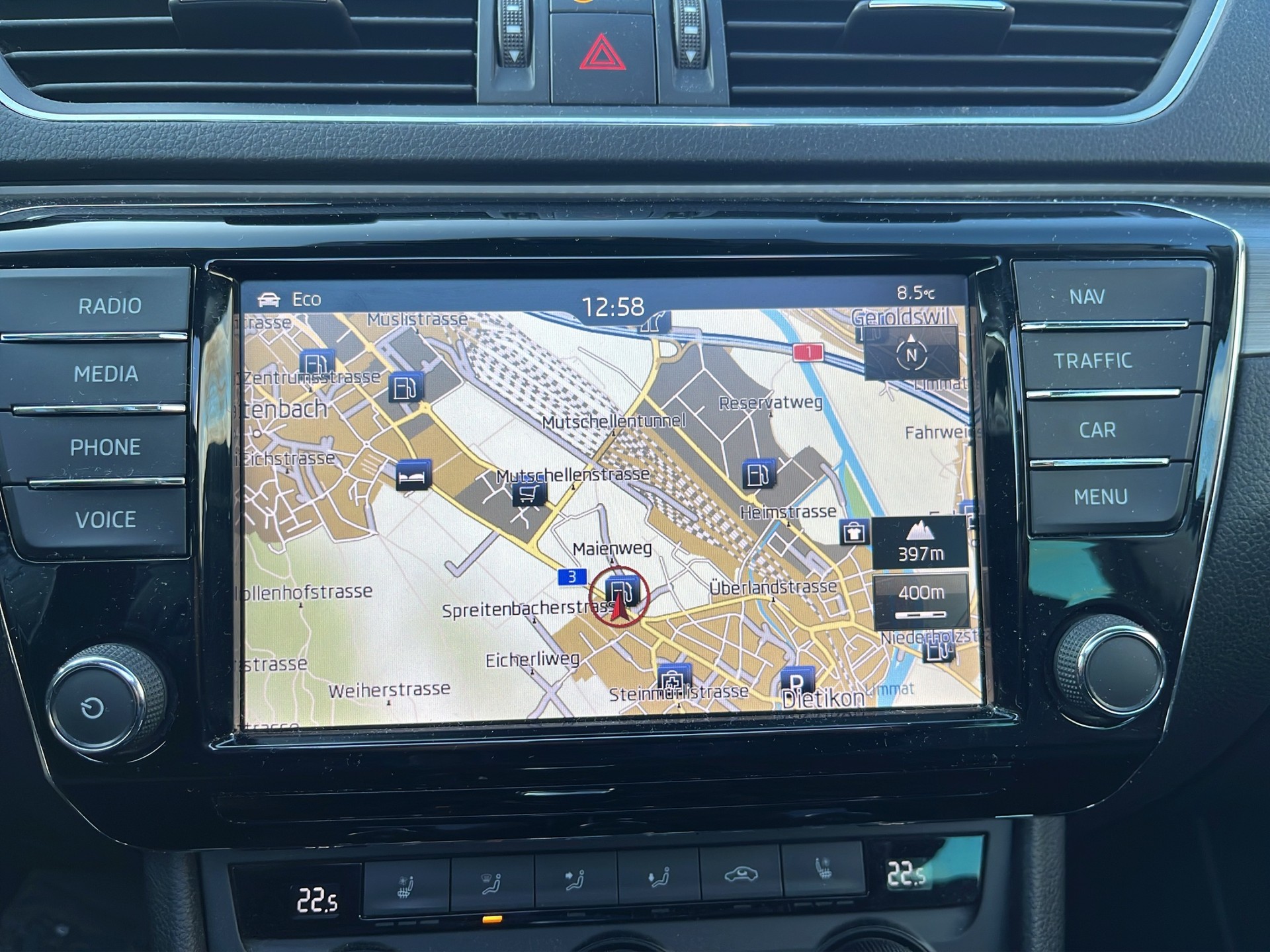 SKODA Superb Combi 2.0 TSI Style DSG 4x4-image-14
