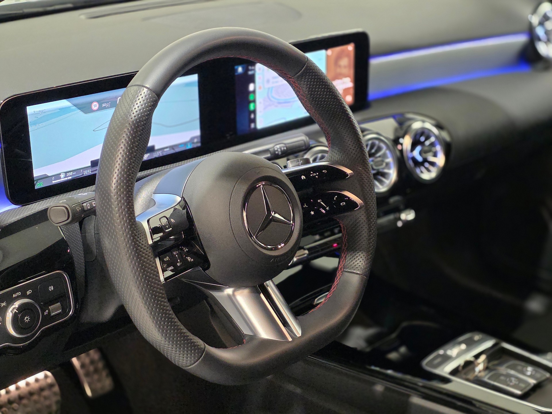 MERCEDES-BENZ A 180 Night Star AMG Line 7G-DCT-image-7