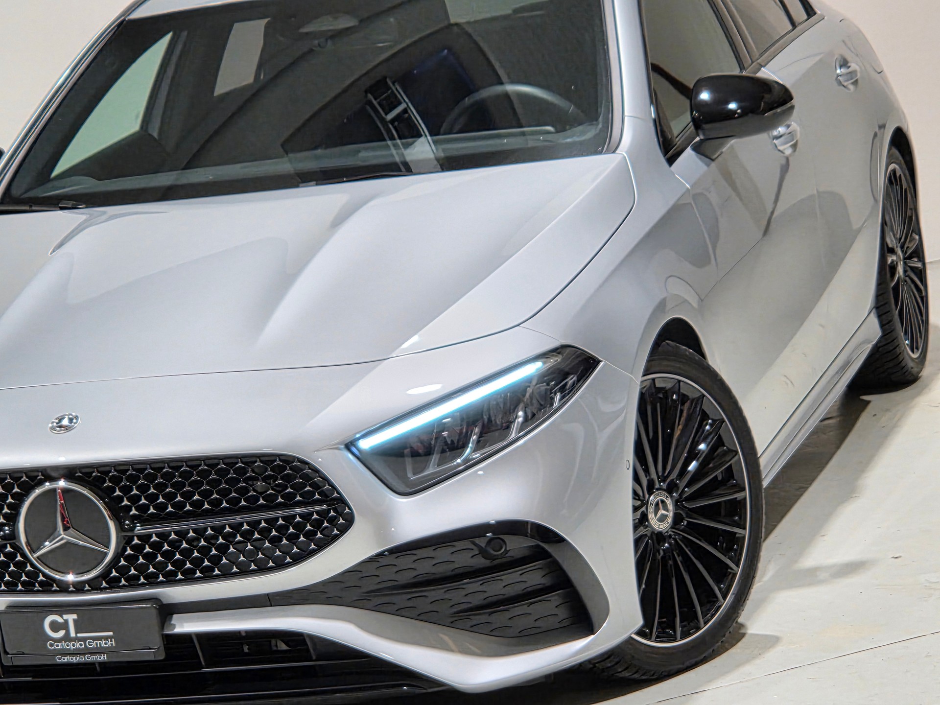 MERCEDES-BENZ A 180 Night Star AMG Line 7G-DCT-image-24