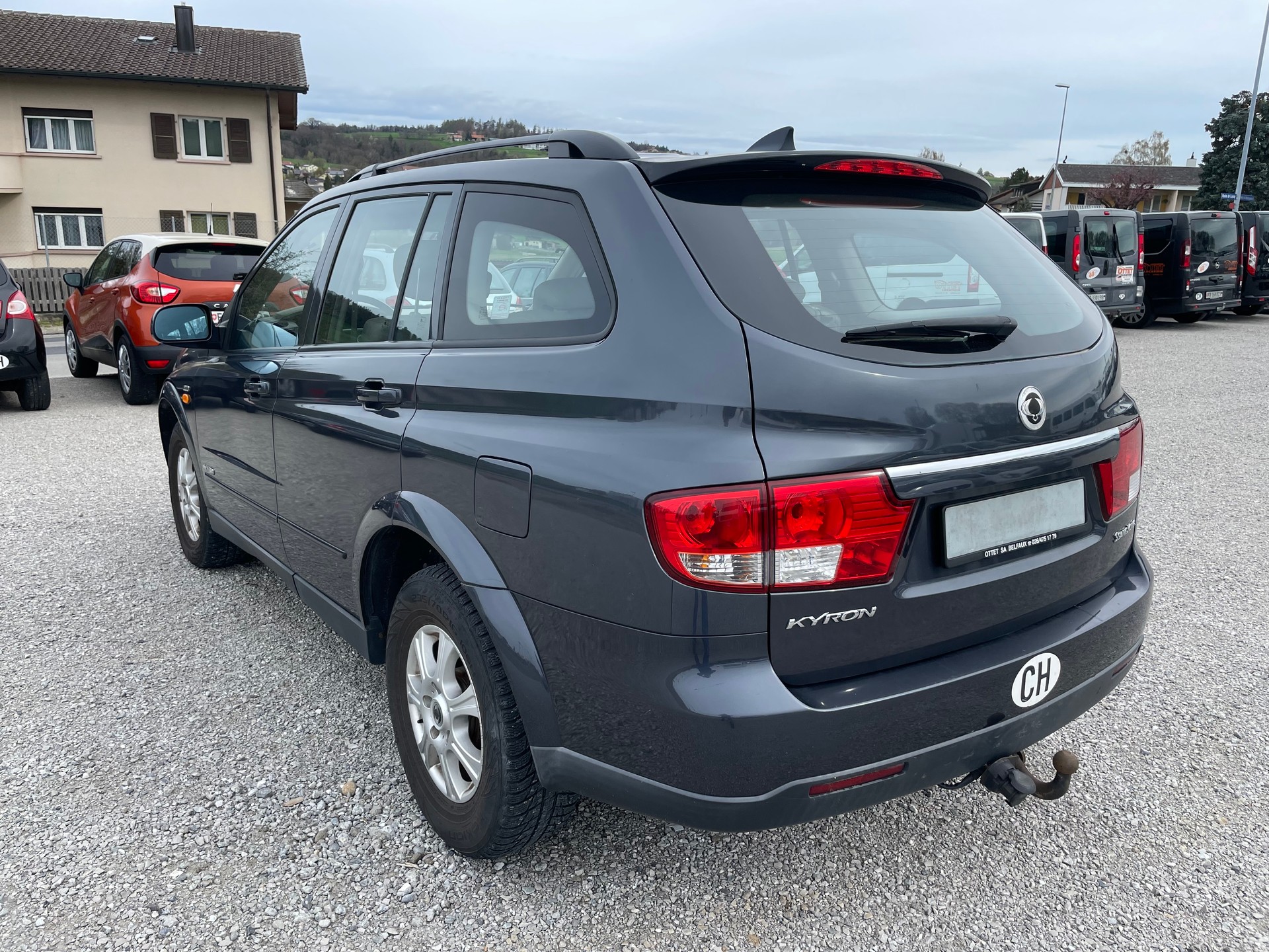 KGM-SsangYong Kyron 270 Xdi 4WD Comfort Automatic-image-4
