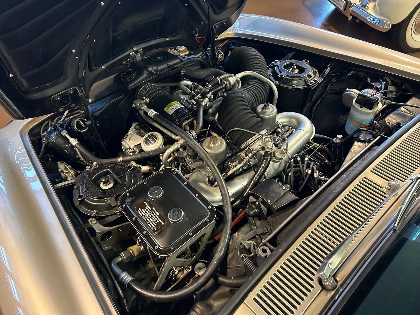 ROLLS-ROYCE Silver Shadow Coupé-image-9