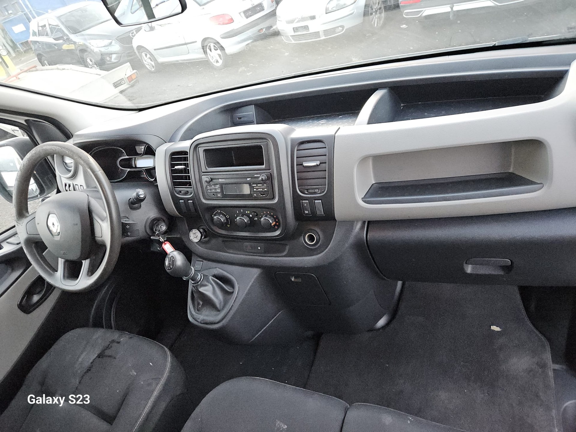 RENAULT Trafic 1.6 dCi 115 2.9t Business L2H1-image-10