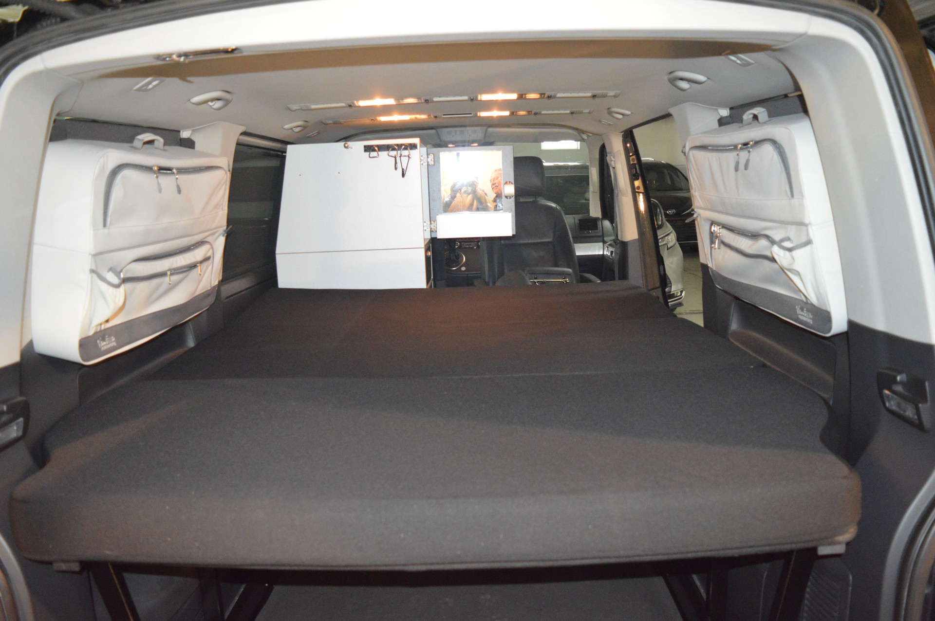 VW T5 Campingbus Multivan 2.0 Bi-TDI CR Highline DSG-image-29
