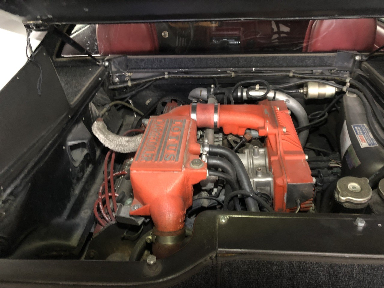 LOTUS ESPRIT 2.2 SE Turbo-image-13