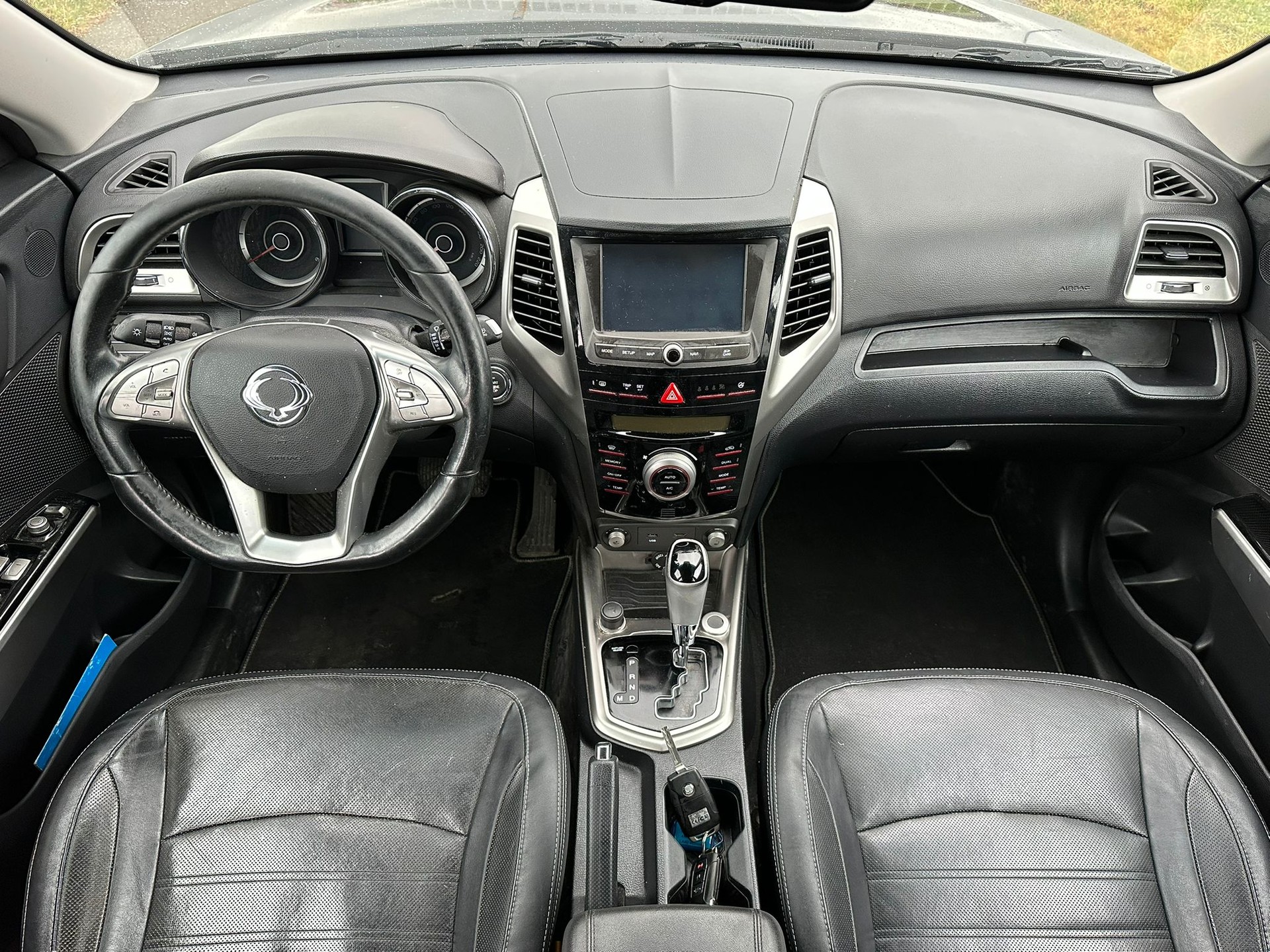 KGM-SsangYong Tivoli 1.6 eXDi Crystal 4WD Automatic-image-8