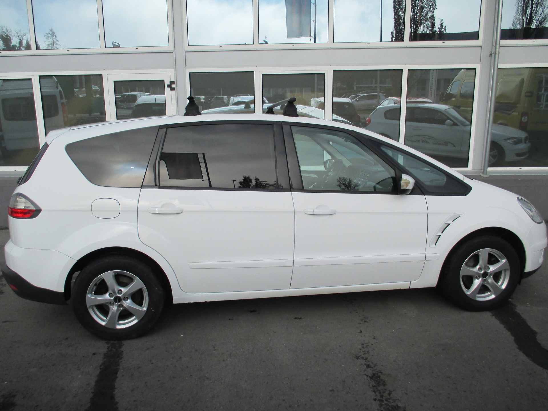 FORD S-Max 2.0i Carving-image-3