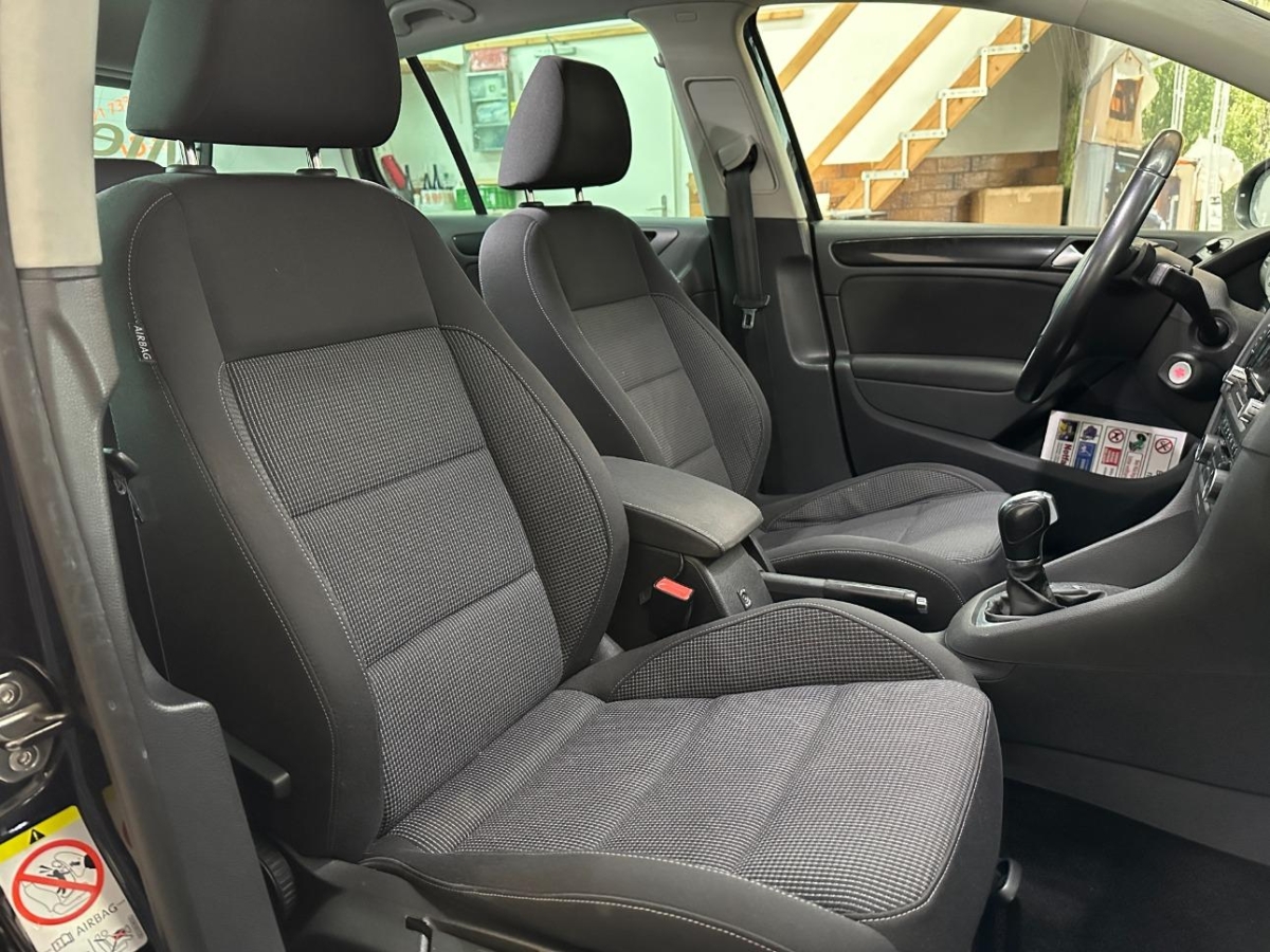 VW Golf 1.4 TSI Team DSG-image-4