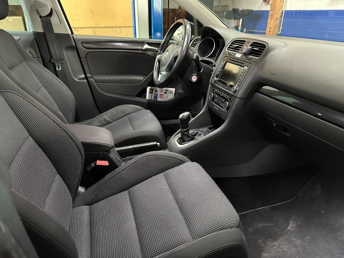 VW Golf 1.4 TSI Team DSG-image-5