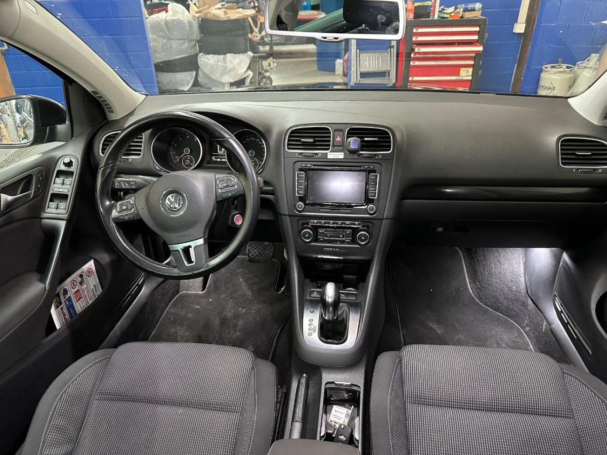 VW Golf 1.4 TSI Team DSG-image-7