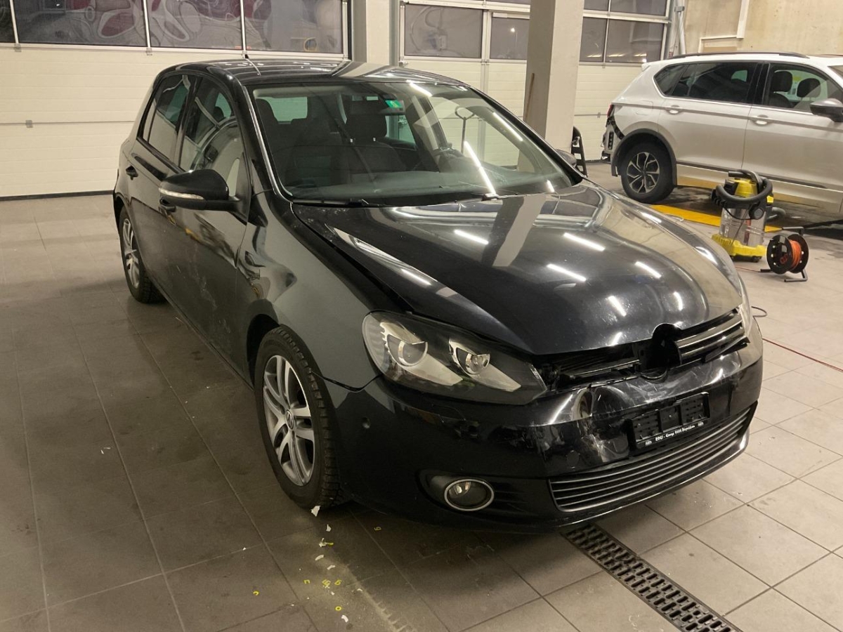VW Golf 1.4 TSI Team DSG-image-2