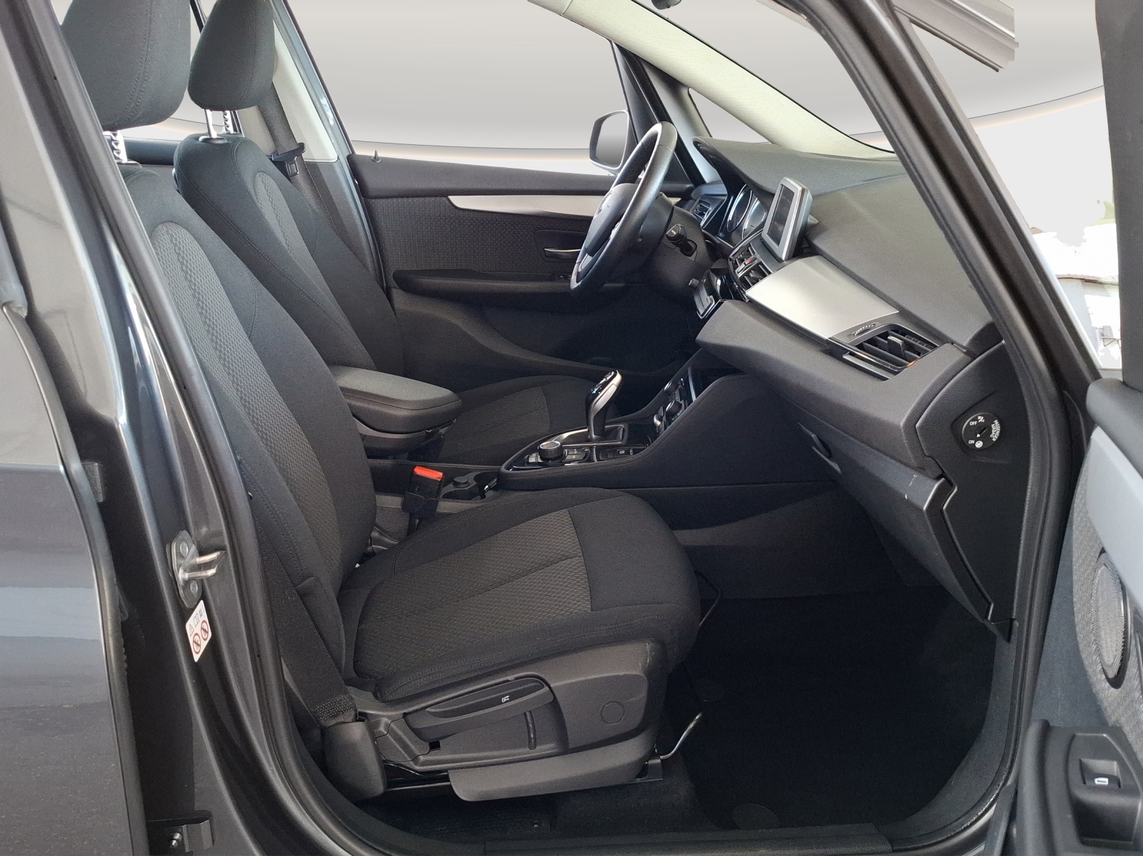 BMW 218d xDrive Gran Tourer Steptronic // 8-fach Aluminiumbereift-image-9