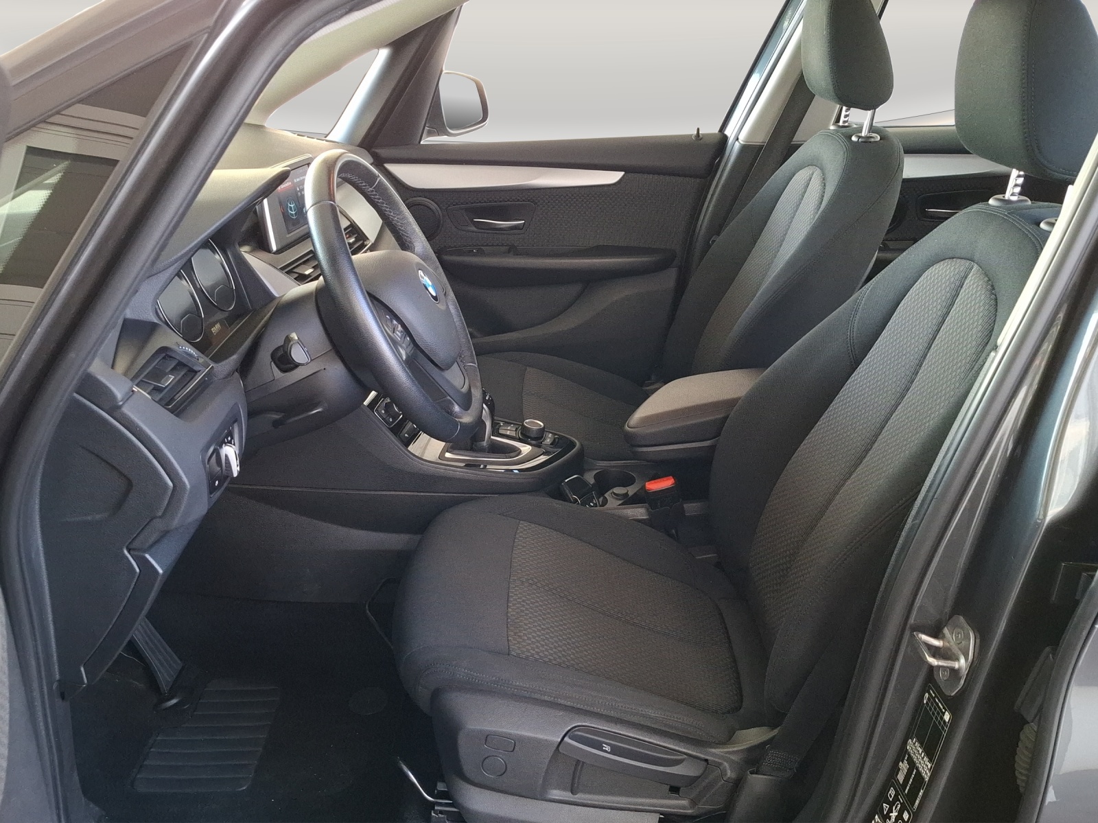 BMW 218d xDrive Gran Tourer Steptronic // 8-fach Aluminiumbereift-image-8