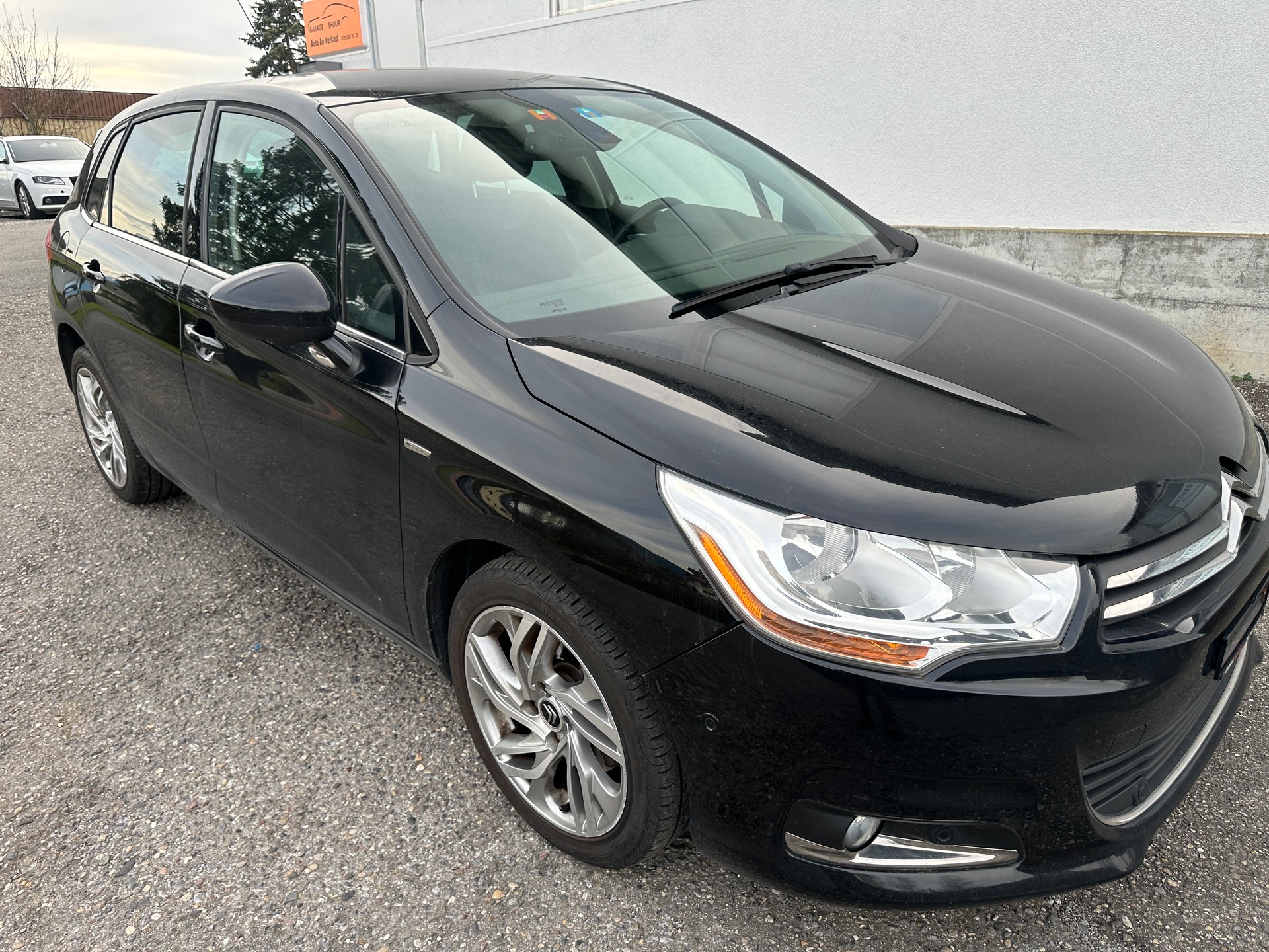 CITROEN C4 Berline 1.6 THP Exclusive EGS6-image-1