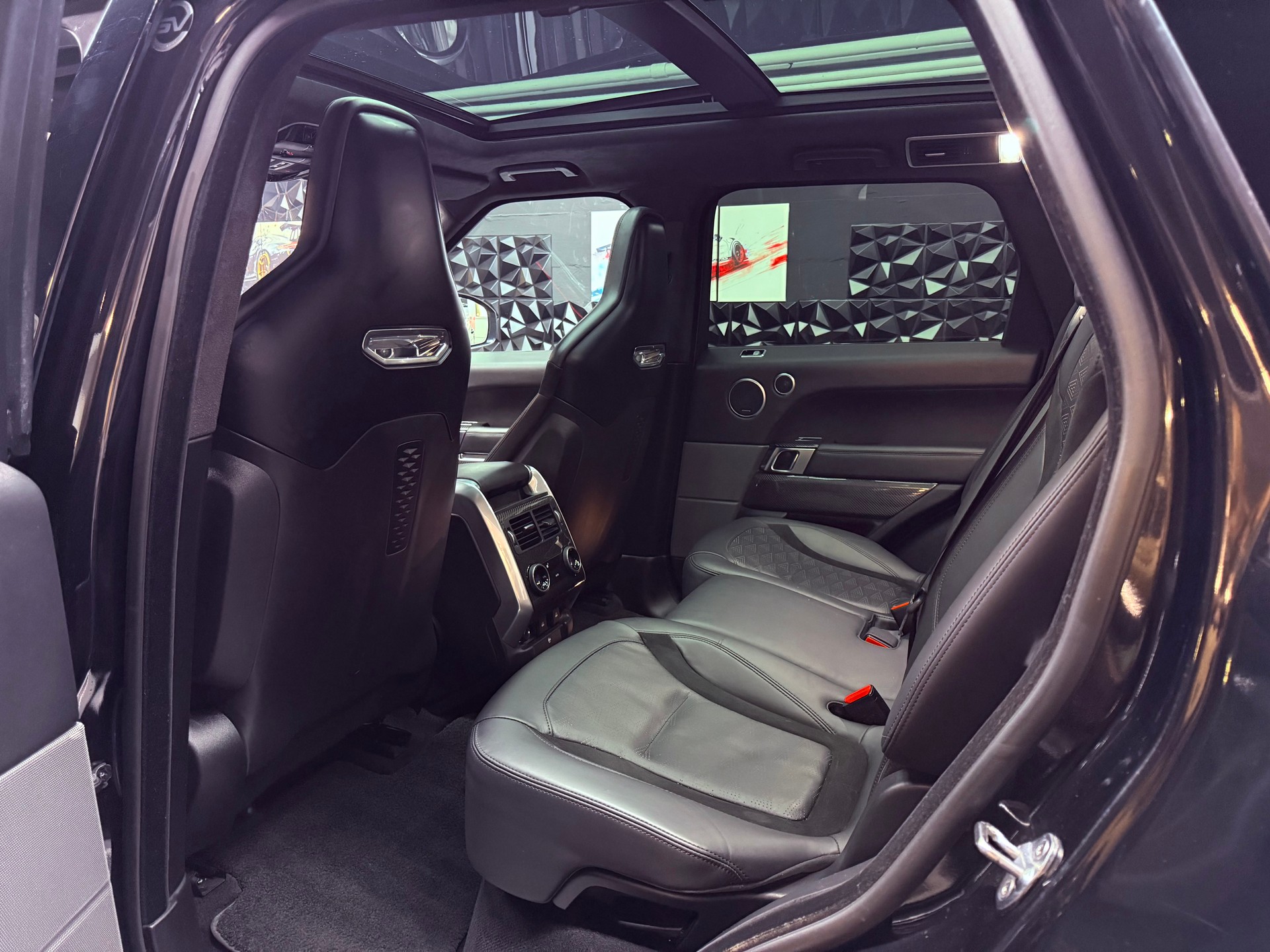 LAND ROVER Range Rover Sport 5.0 V8 S/C SVR Automatic-image-19
