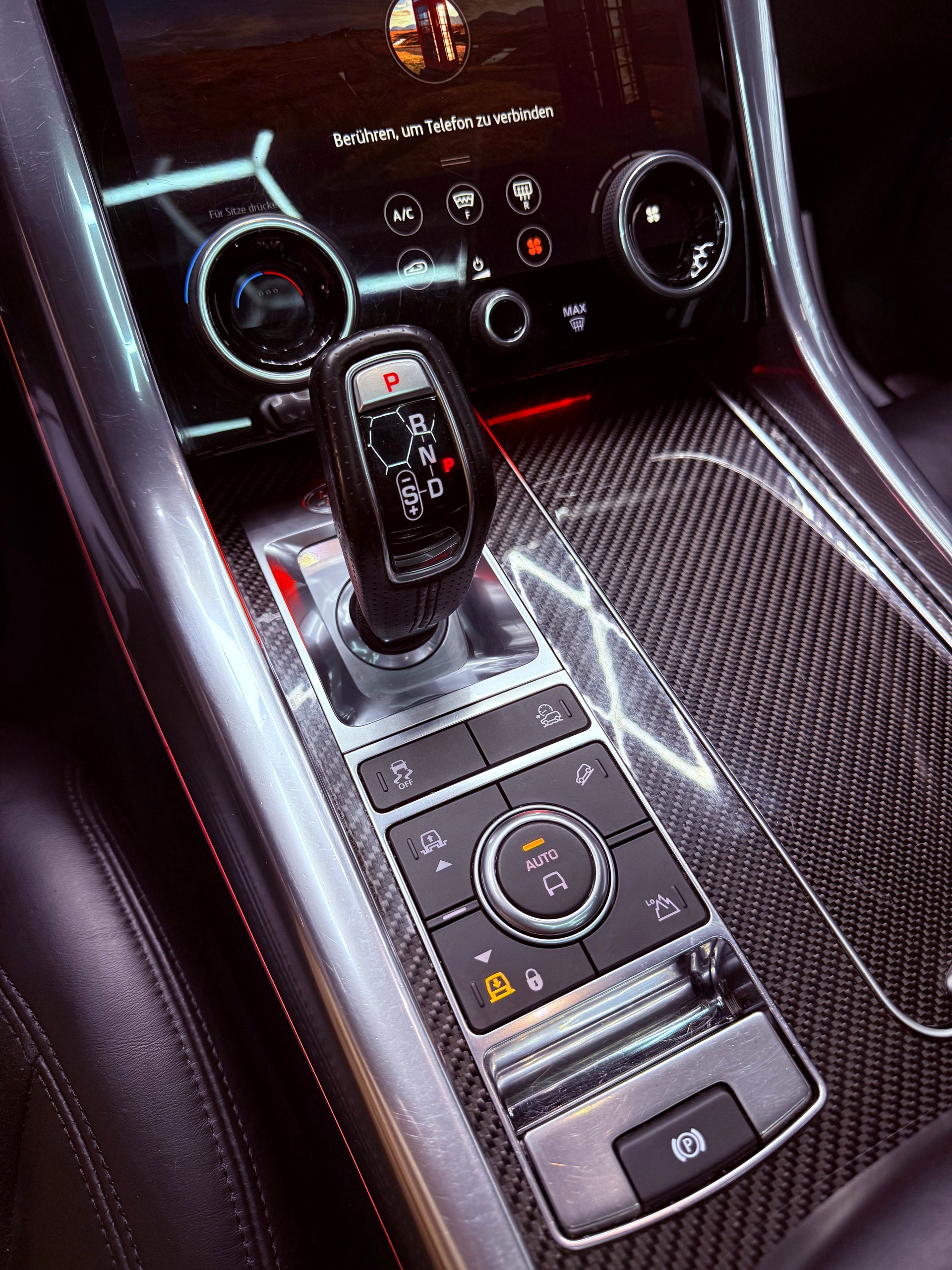 LAND ROVER Range Rover Sport 5.0 V8 S/C SVR Automatic-image-17