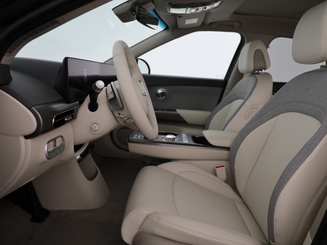 GENESIS GV60 77.4 kWh Premium-showroom-element-3