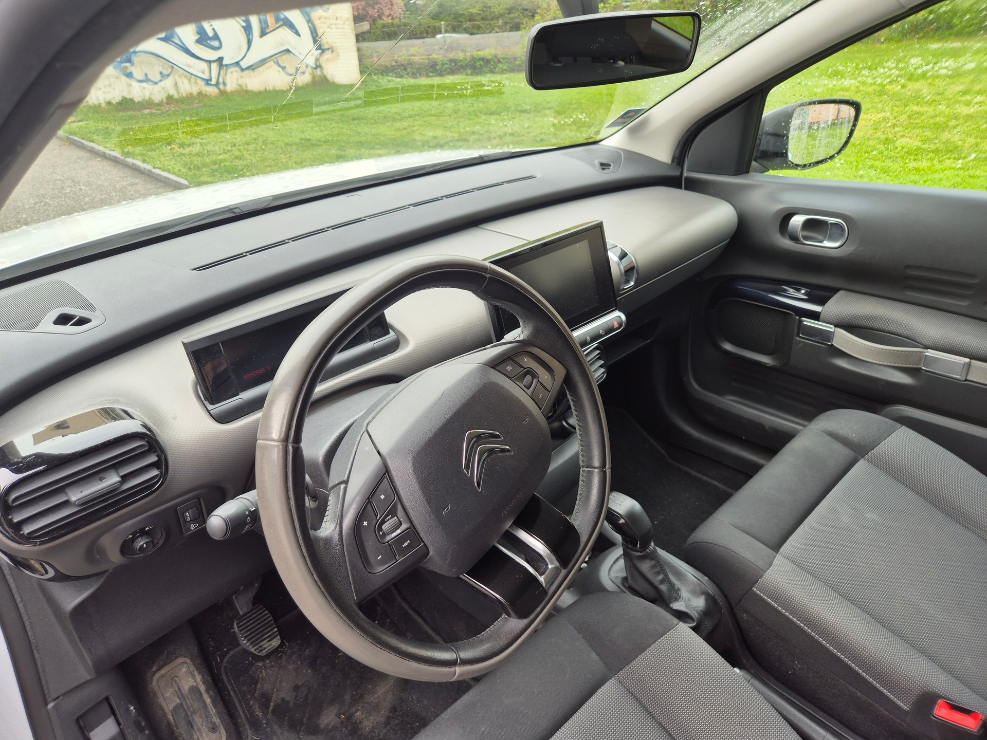 CITROEN C4 Cactus 1.2 e-THP Shine-image-8