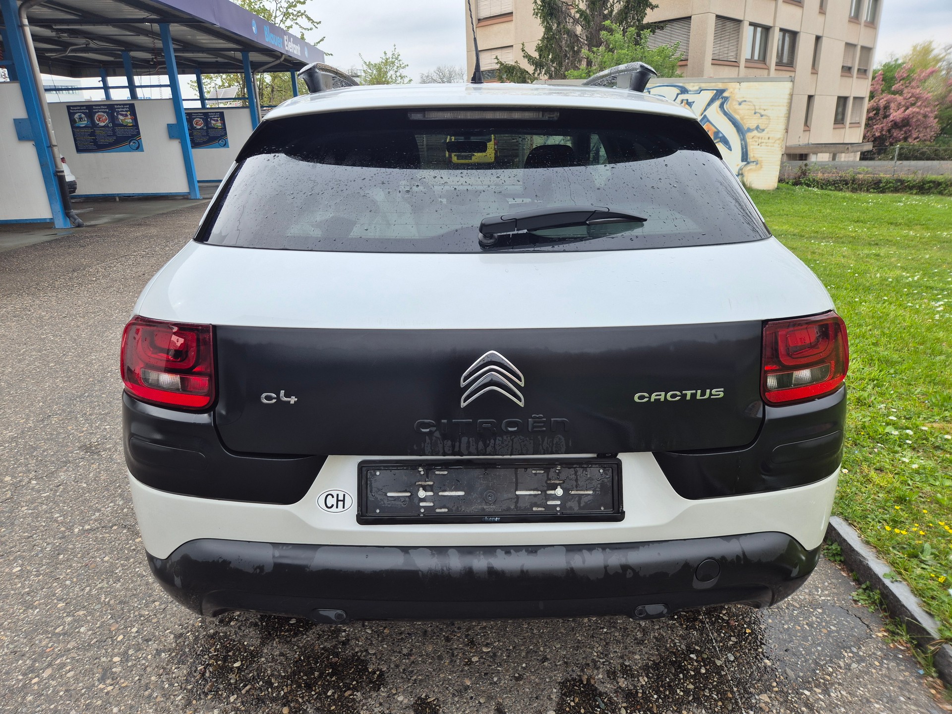 CITROEN C4 Cactus 1.2 e-THP Shine-image-5