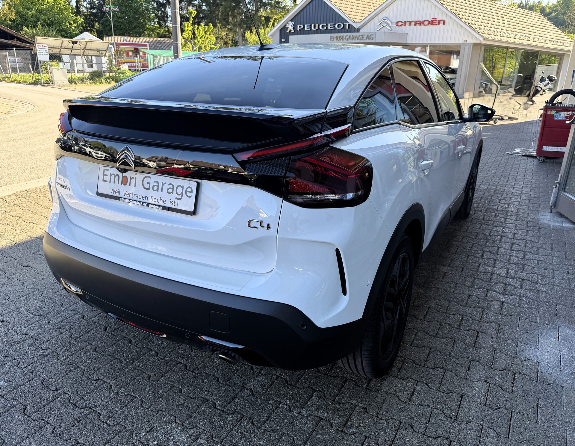 CITROEN C4 1.5 BlueHDi Shine Pack EAT8-image-4