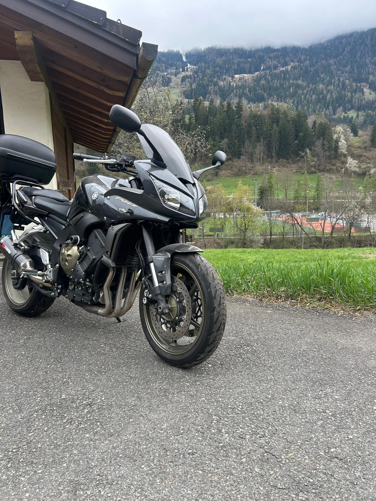 YAMAHA FZ1SA