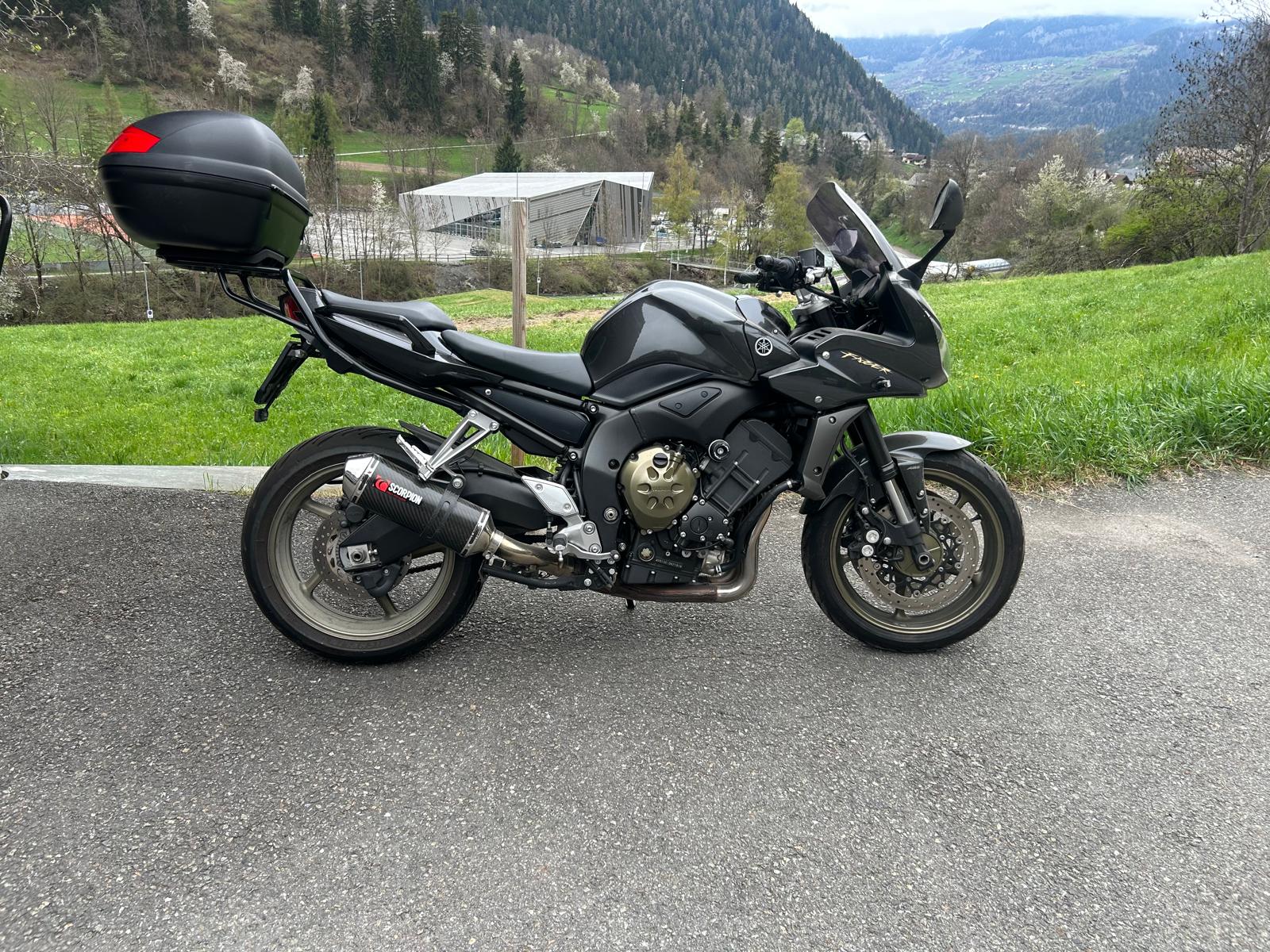 YAMAHA FZ1SA-image-2
