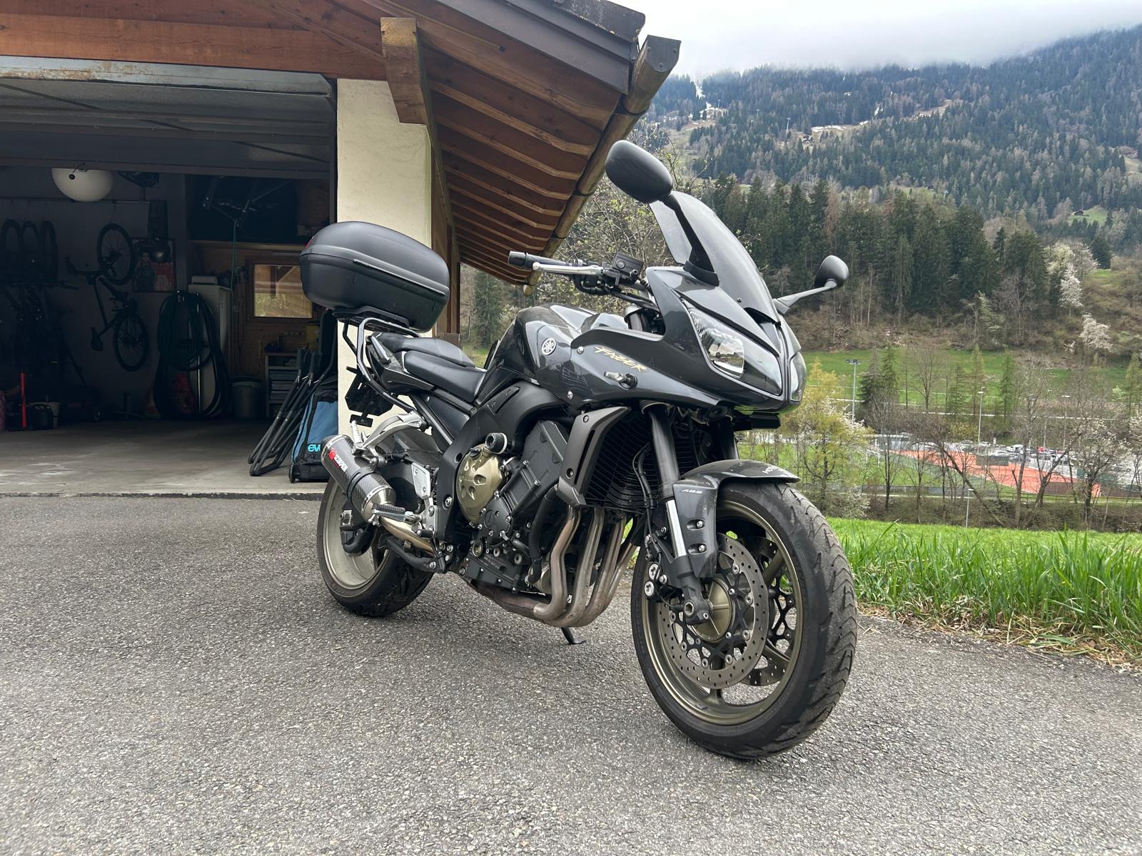 YAMAHA FZ1SA-image-1
