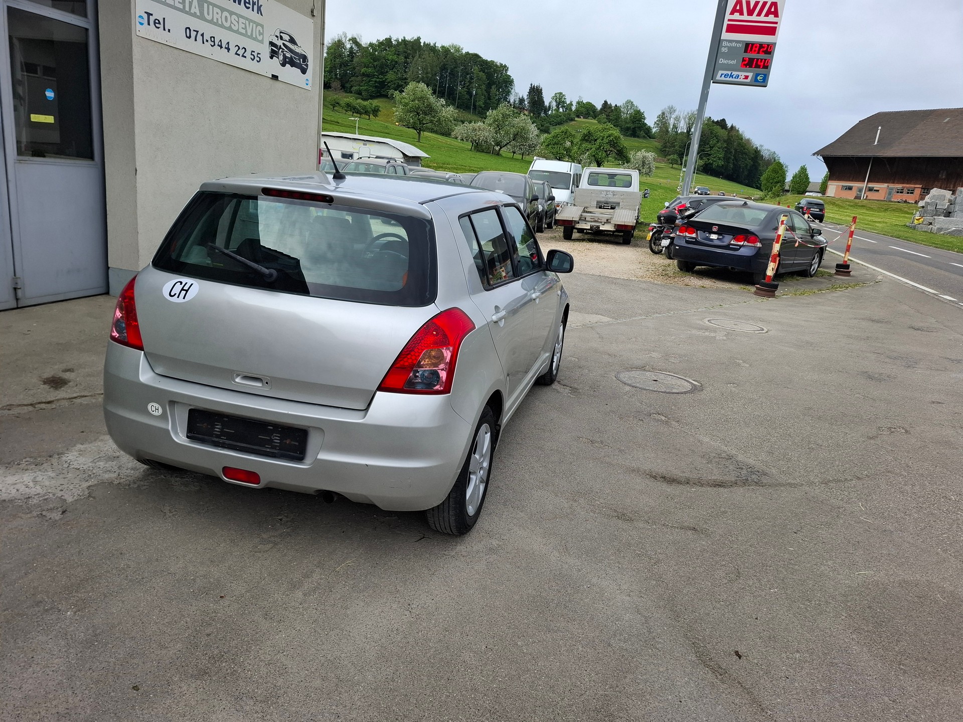 SUZUKI Swift 1.3i 16V GL