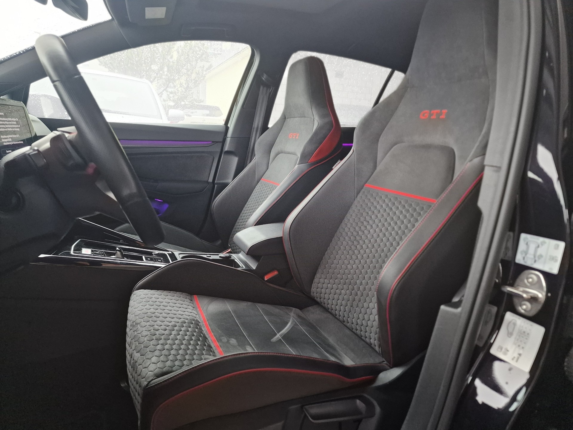 VW Golf 2.0 TSI GTI Clubsport DSG Pano 36Mt Gara-image-9