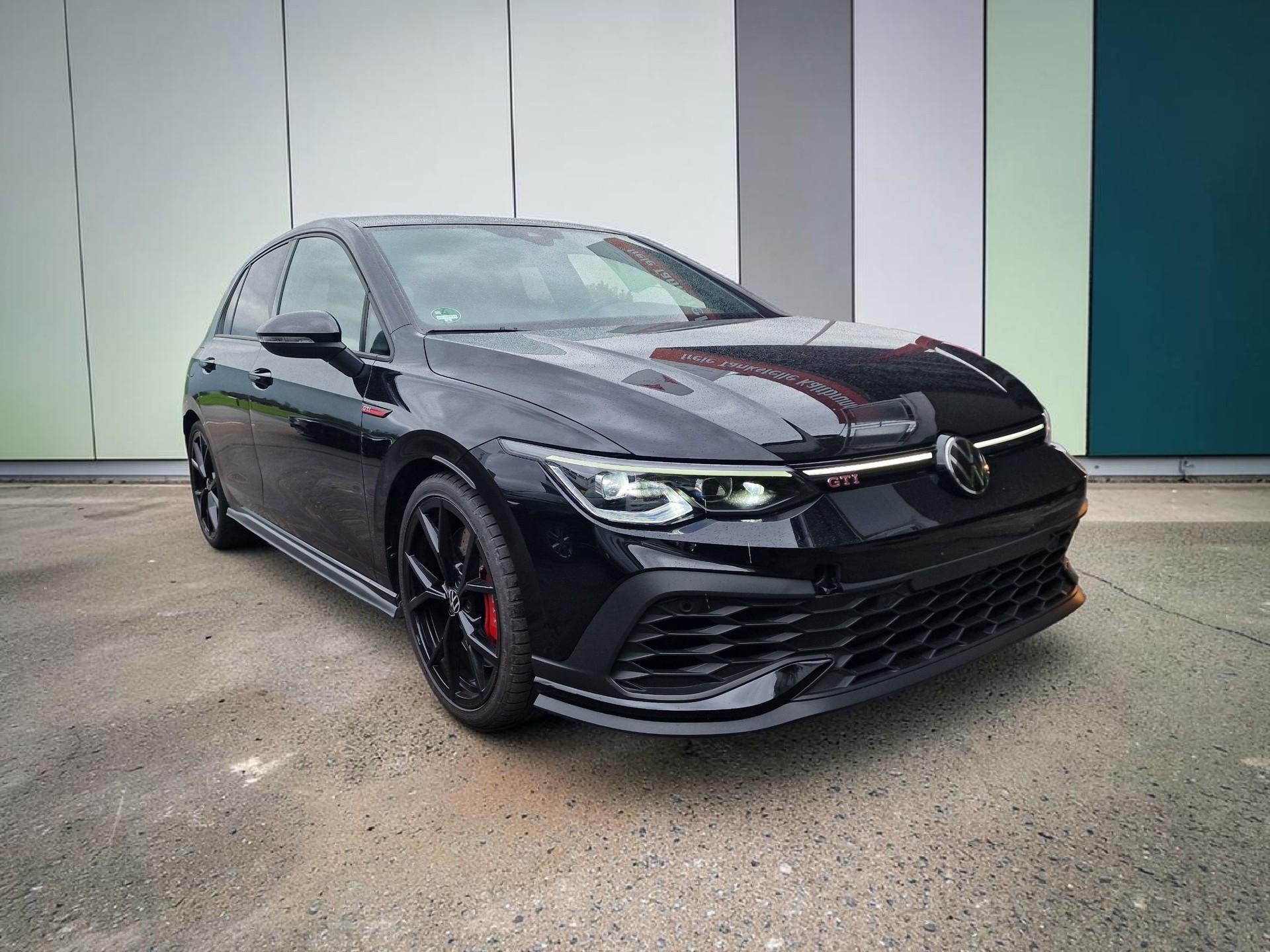 VW Golf 2.0 TSI GTI Clubsport DSG Pano 36Mt Gara-showroom-element-3
