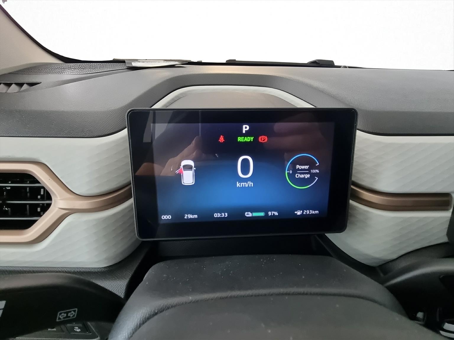 JAC e-JS1 Elektro 31kWh 330km Reichweite-image-10