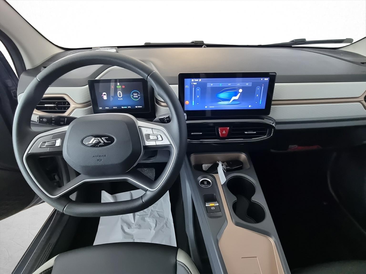JAC e-JS1 Elektro 31kWh 330km Reichweite-image-7