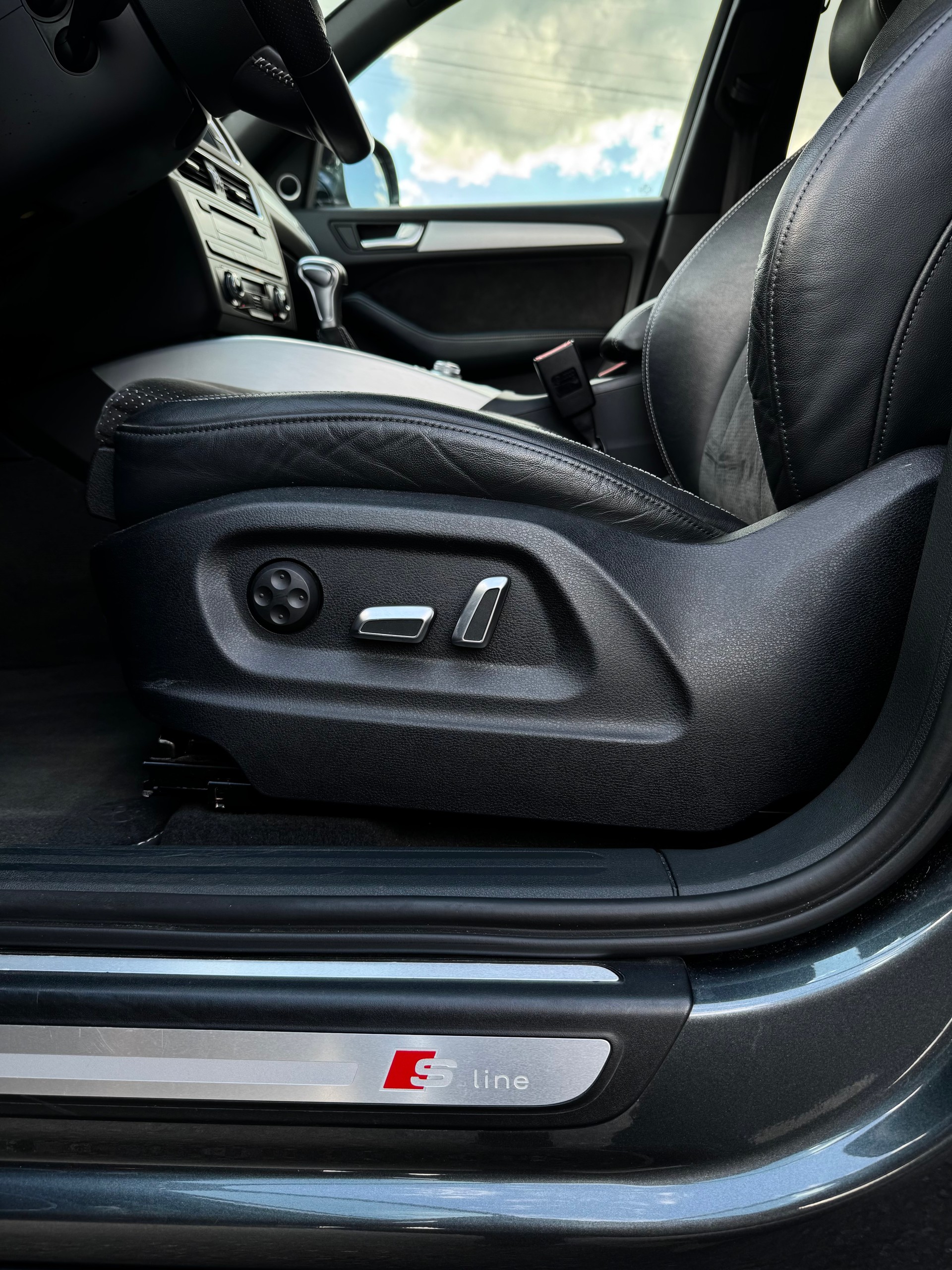 AUDI Q5 2.0 TFSI quattro tiptronic / ab MFK bei Verkauf-image-16