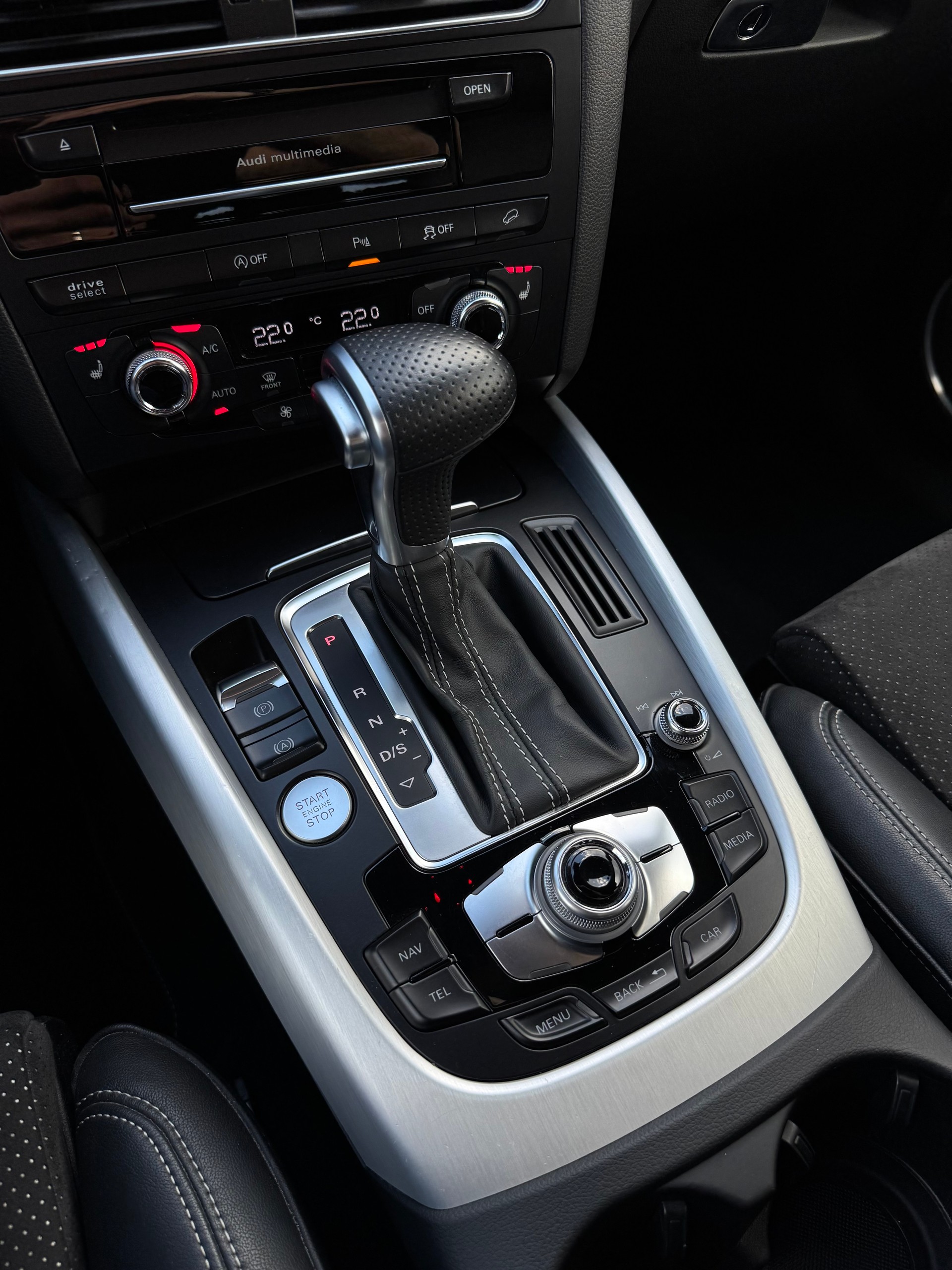 AUDI Q5 2.0 TFSI quattro tiptronic / ab MFK bei Verkauf-image-11