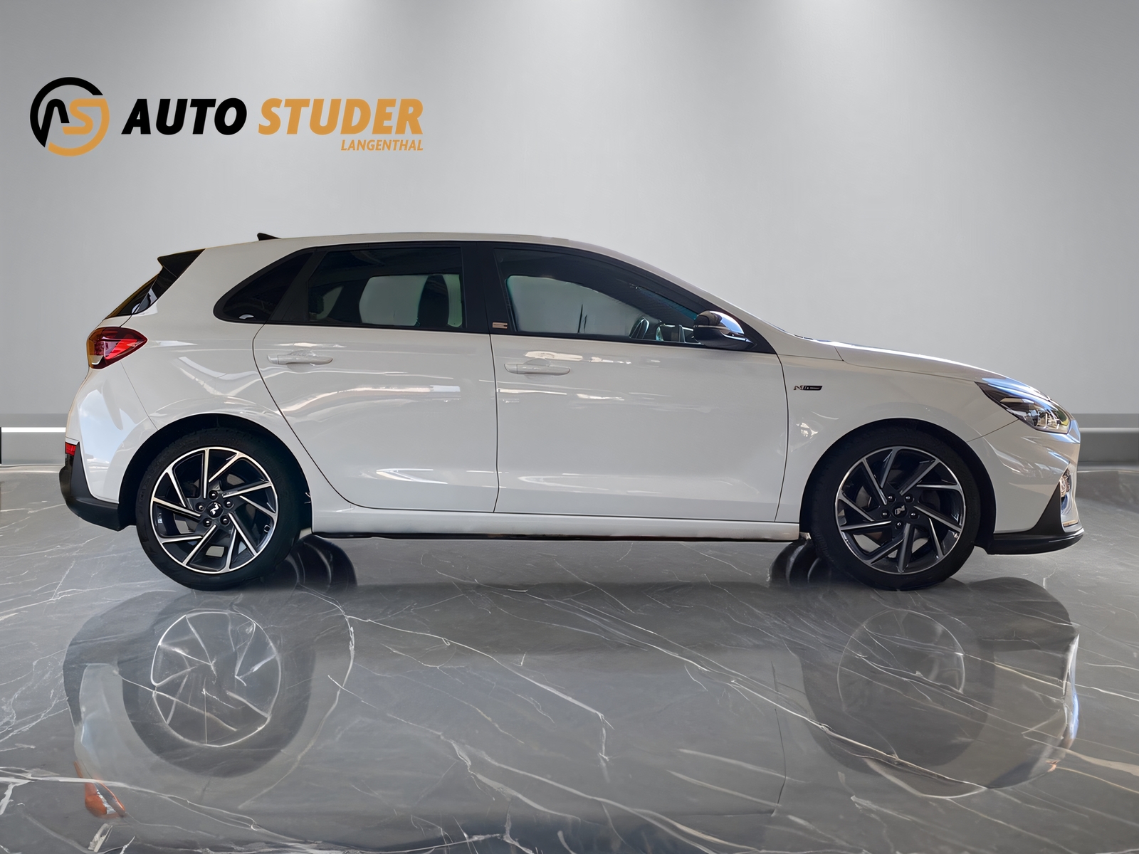 HYUNDAI i30 1.5 T-GDi N-Line-image-12